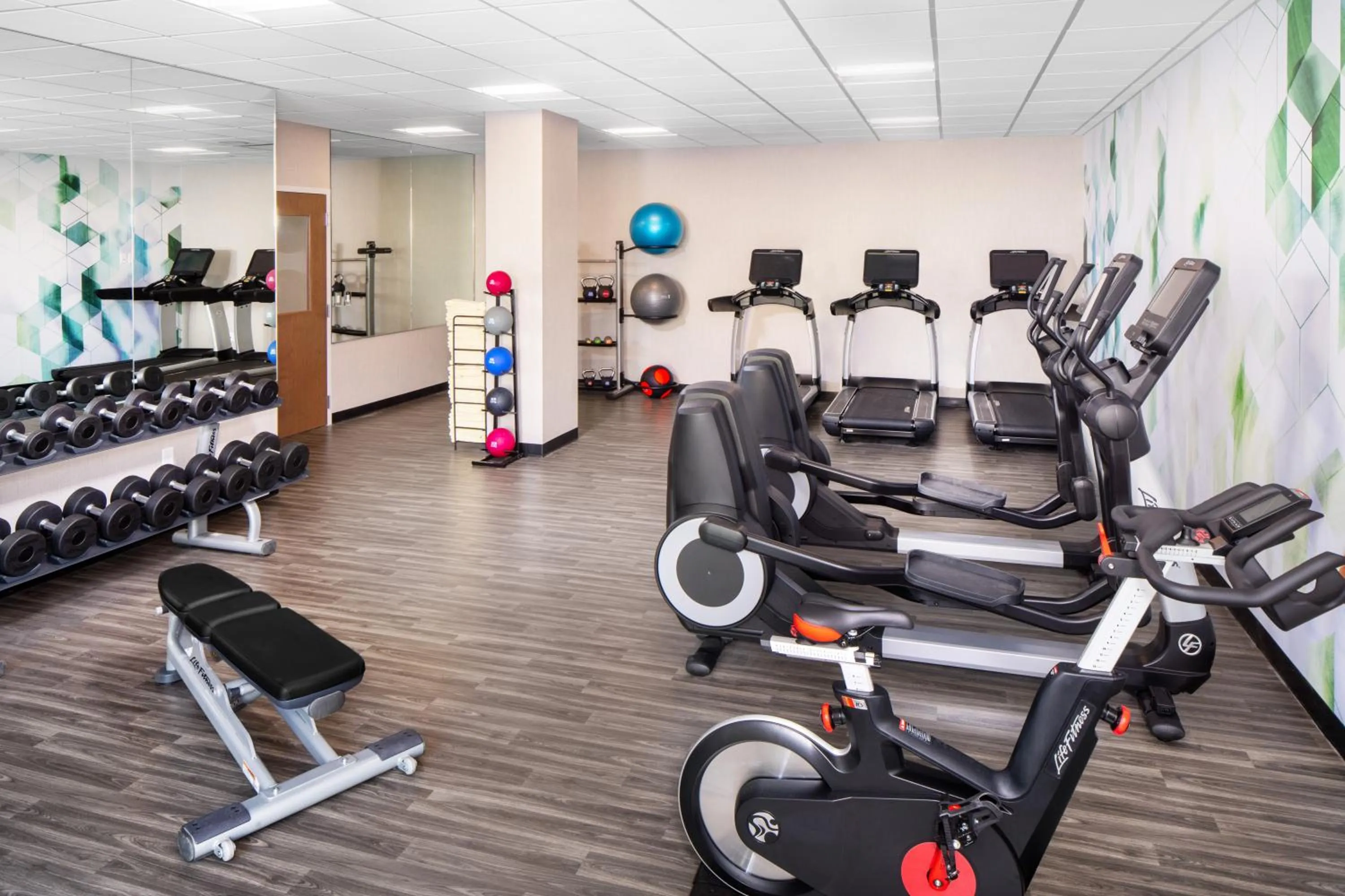 Fitness centre/facilities in Hyatt Place Scottsdale North