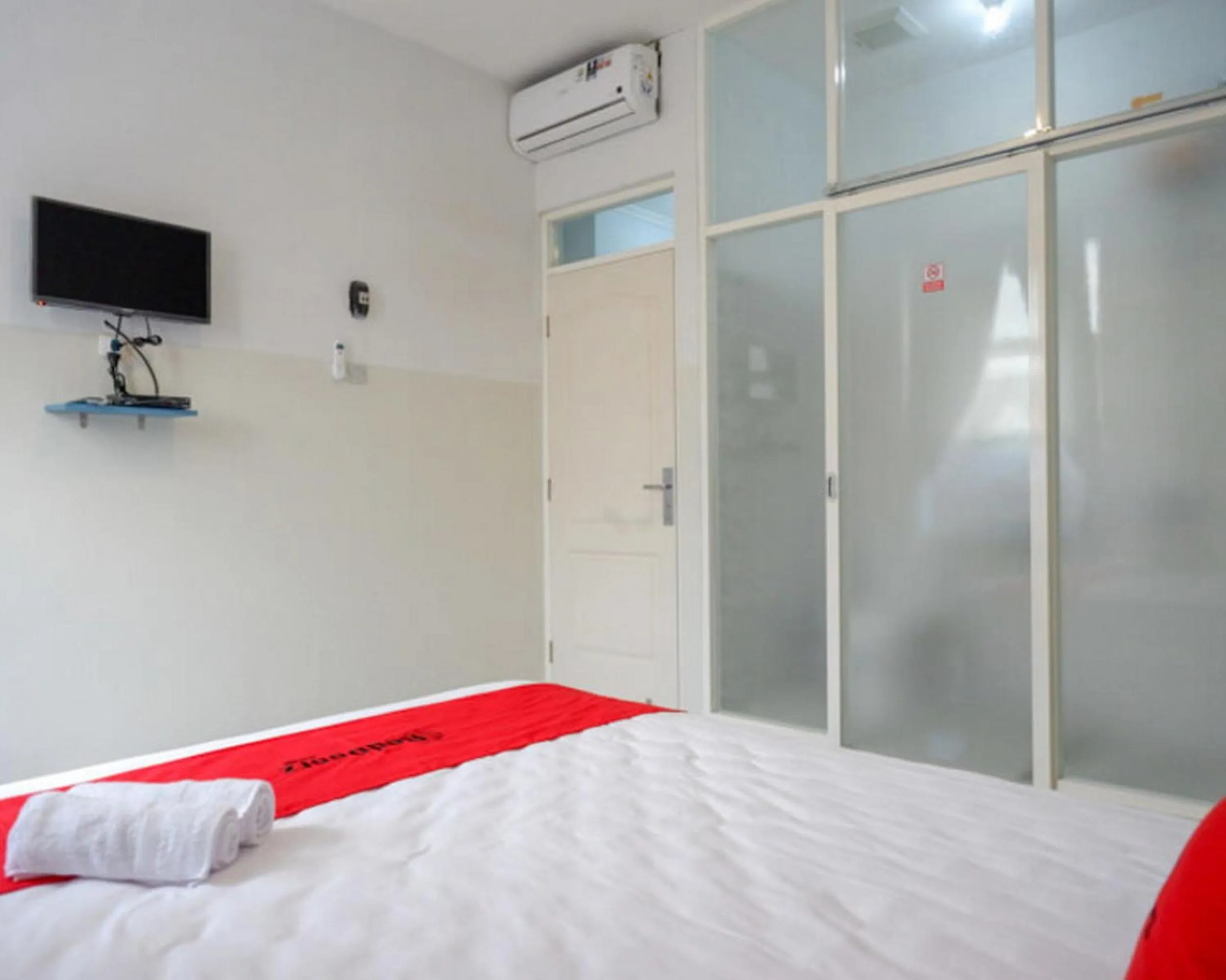Bed in RedDoorz near Tamansari Shopping Center Salatiga
