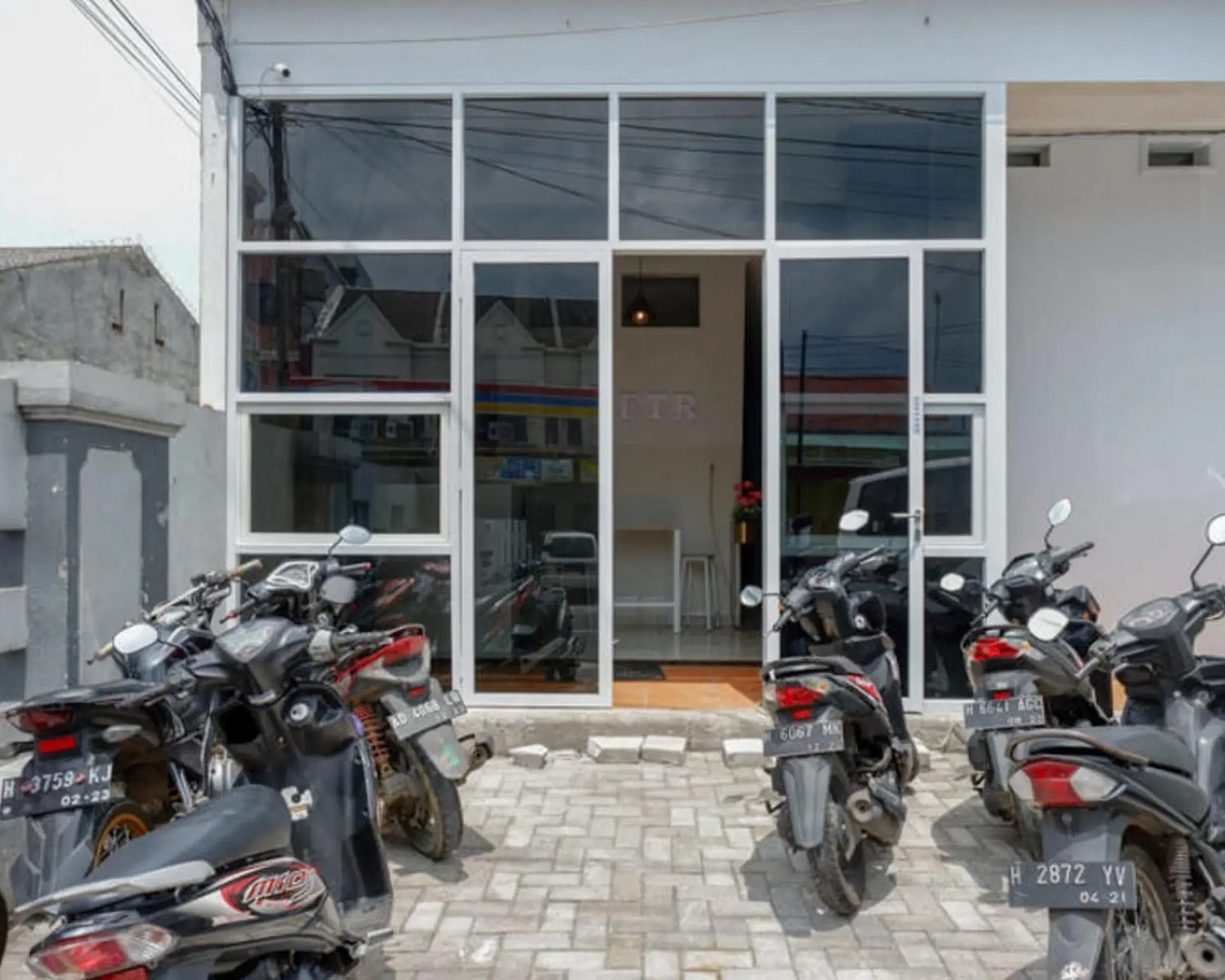 RedDoorz near Tamansari Shopping Center Salatiga RedDoorz near Tamansari Shopping Center Salatiga
