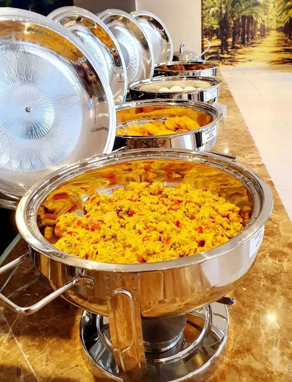 Breakfast in Oriental Residence