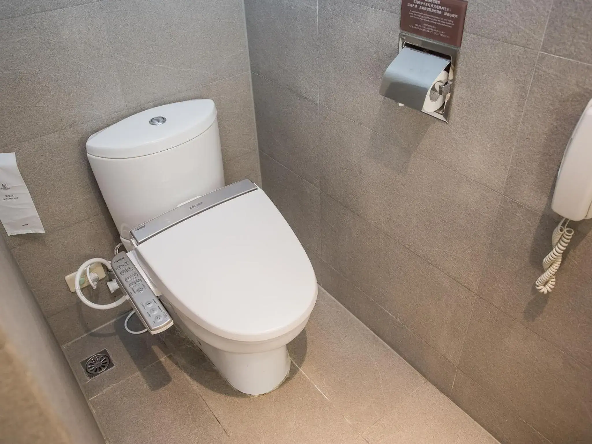 Bathroom in Freshfields Hotel