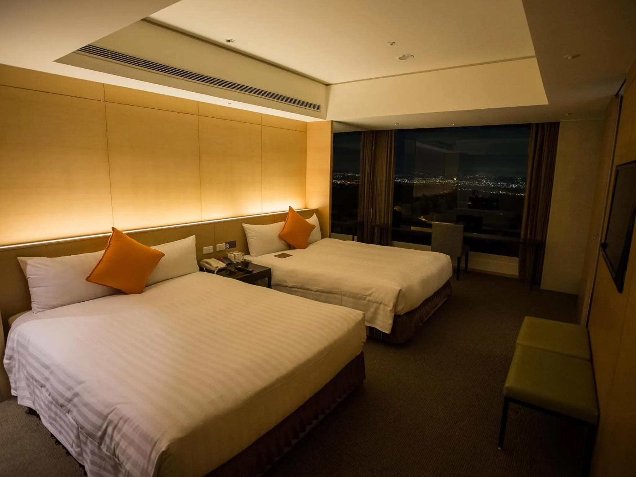 Bed in Freshfields Hotel