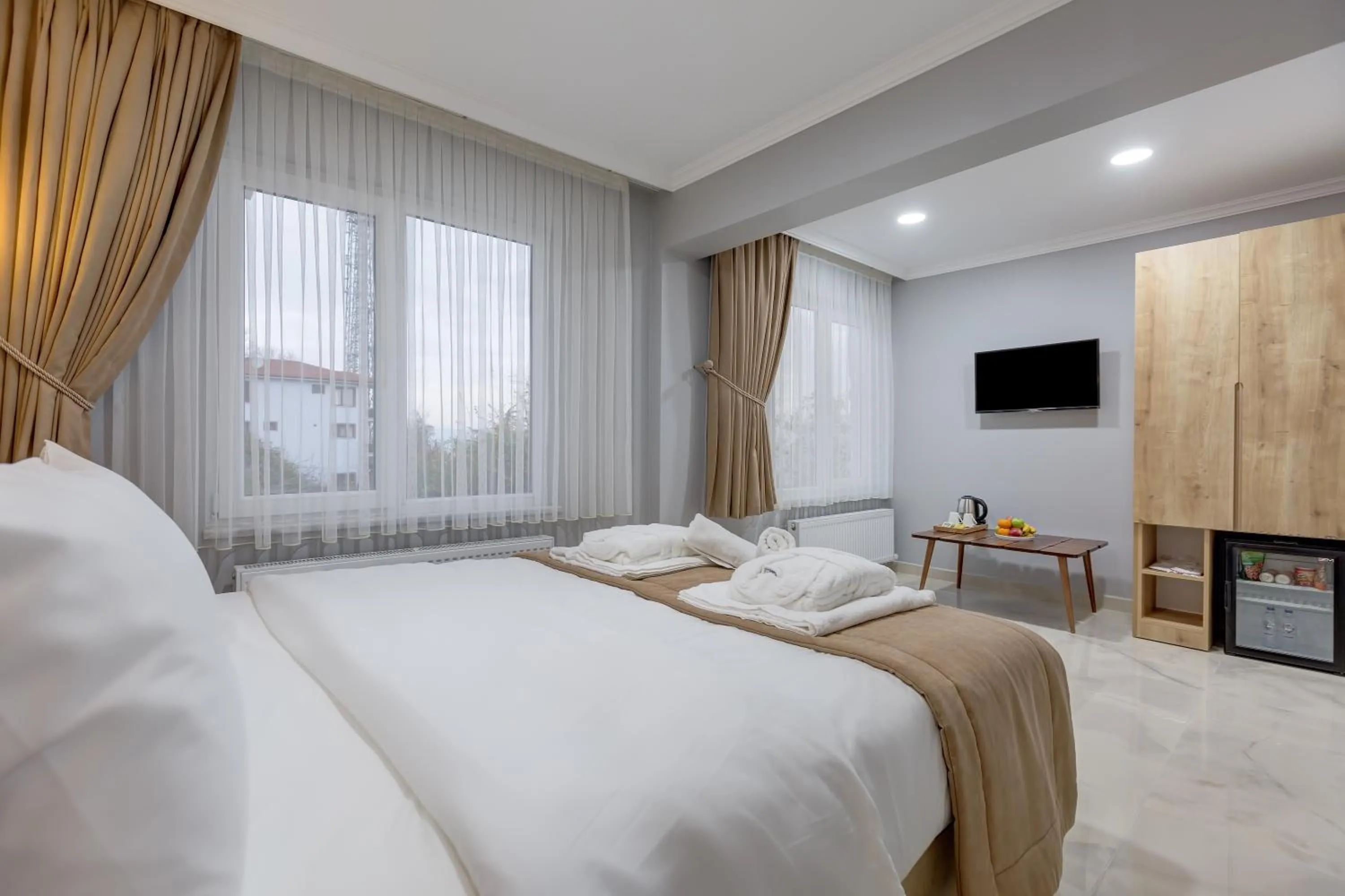 Photo of the whole room, Bed in Sapanca View Hotel