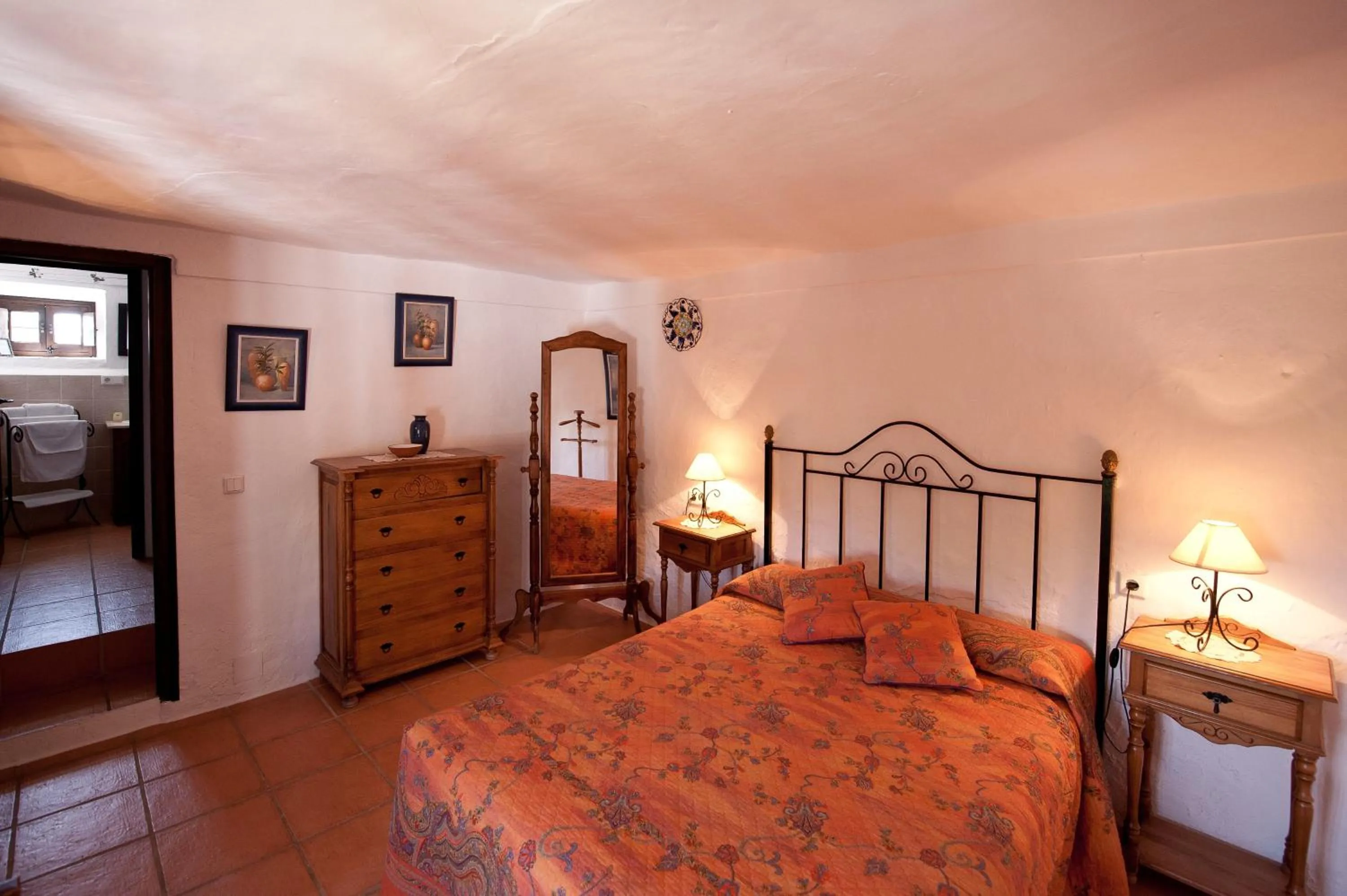 Photo of the whole room, Bed in Cortijo La Haza