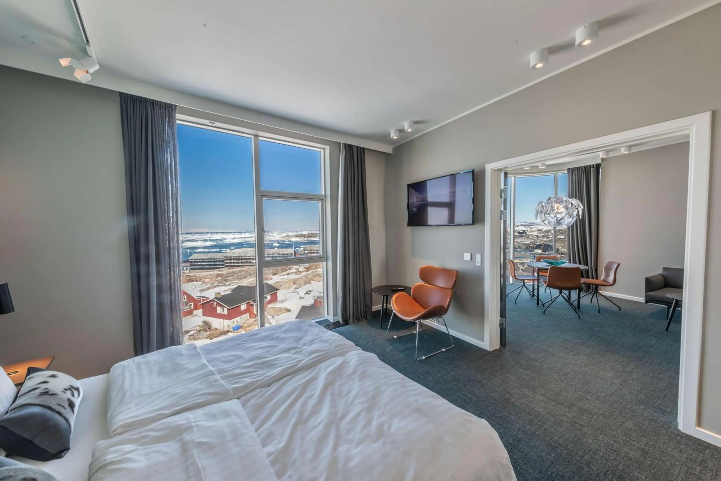 Photo of the whole room, Bed in Best Western Plus Hotel Ilulissat