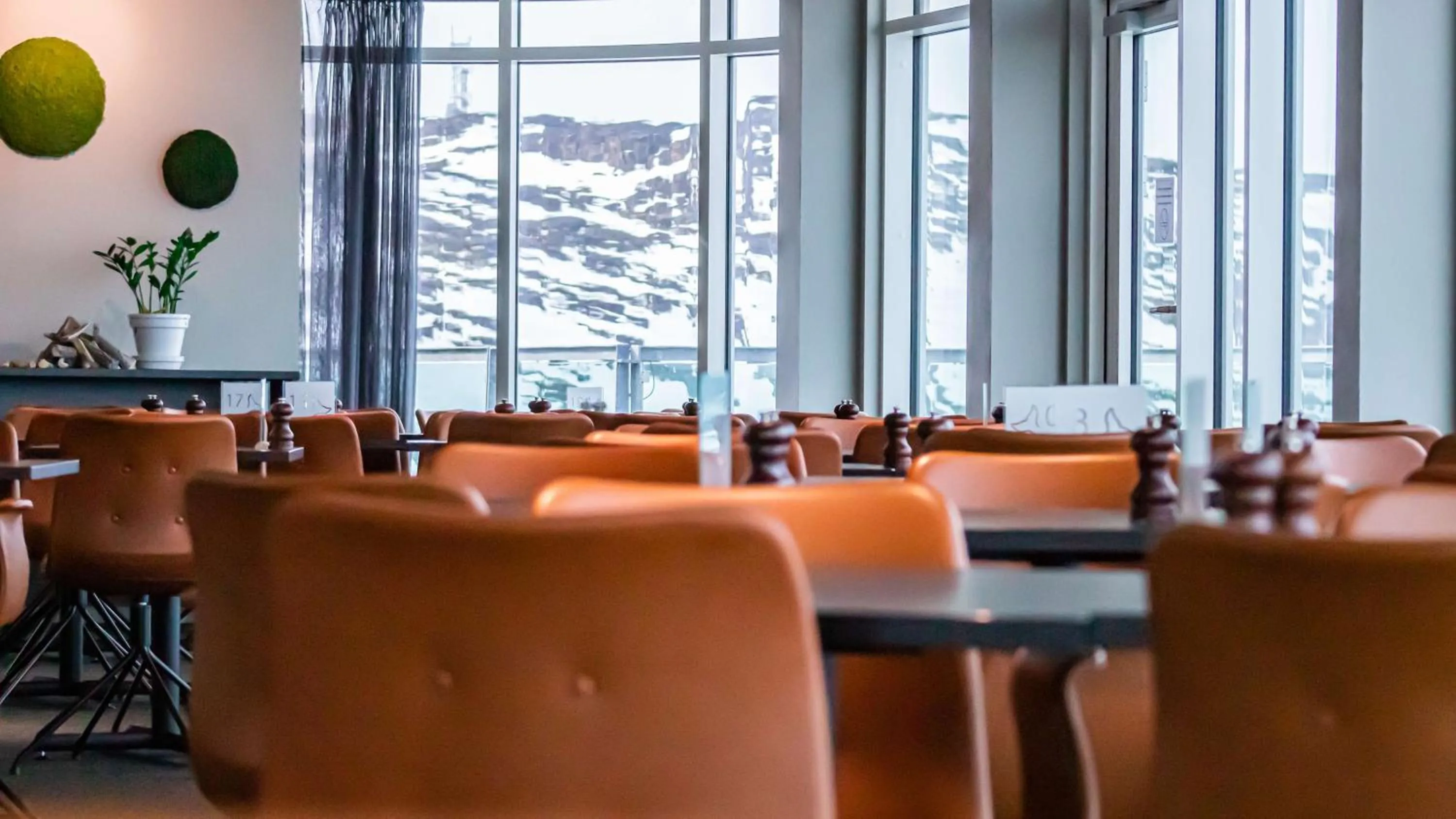 Restaurant/places to eat in Best Western Plus Hotel Ilulissat
