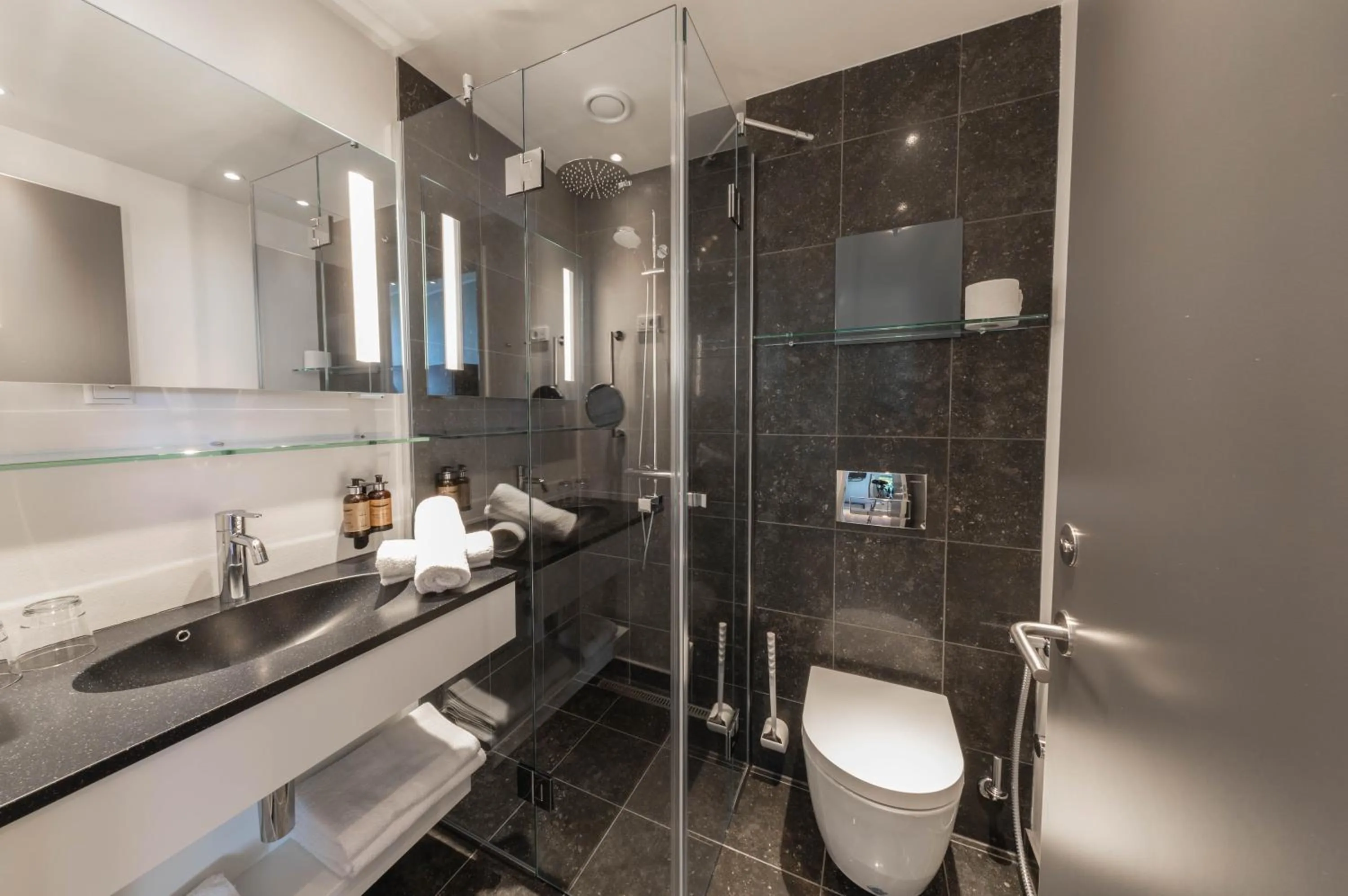 Bathroom in Best Western Plus Hotel Ilulissat