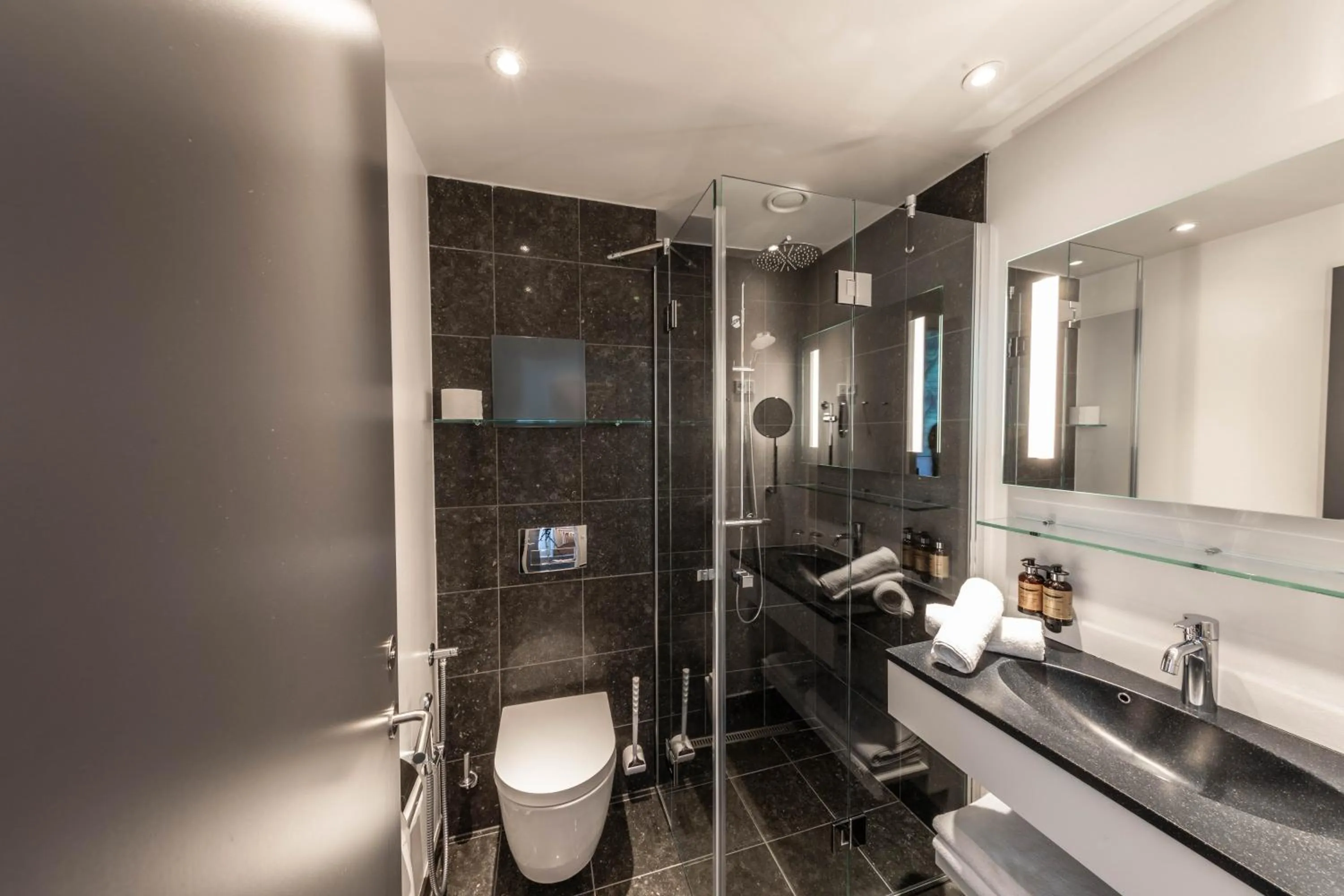 Bathroom in Best Western Plus Hotel Ilulissat