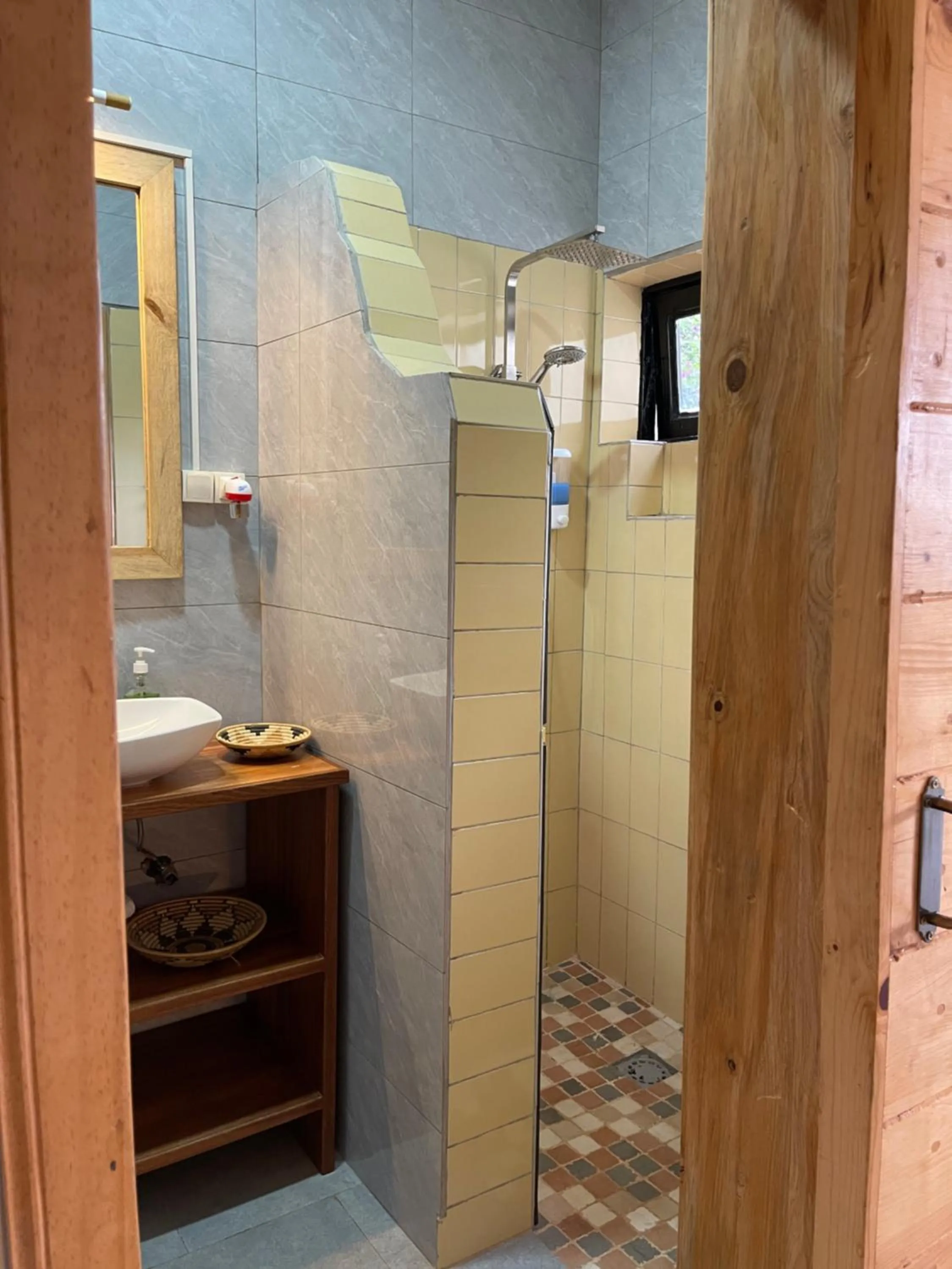 Bathroom in Eagle View Lodge - Kigali