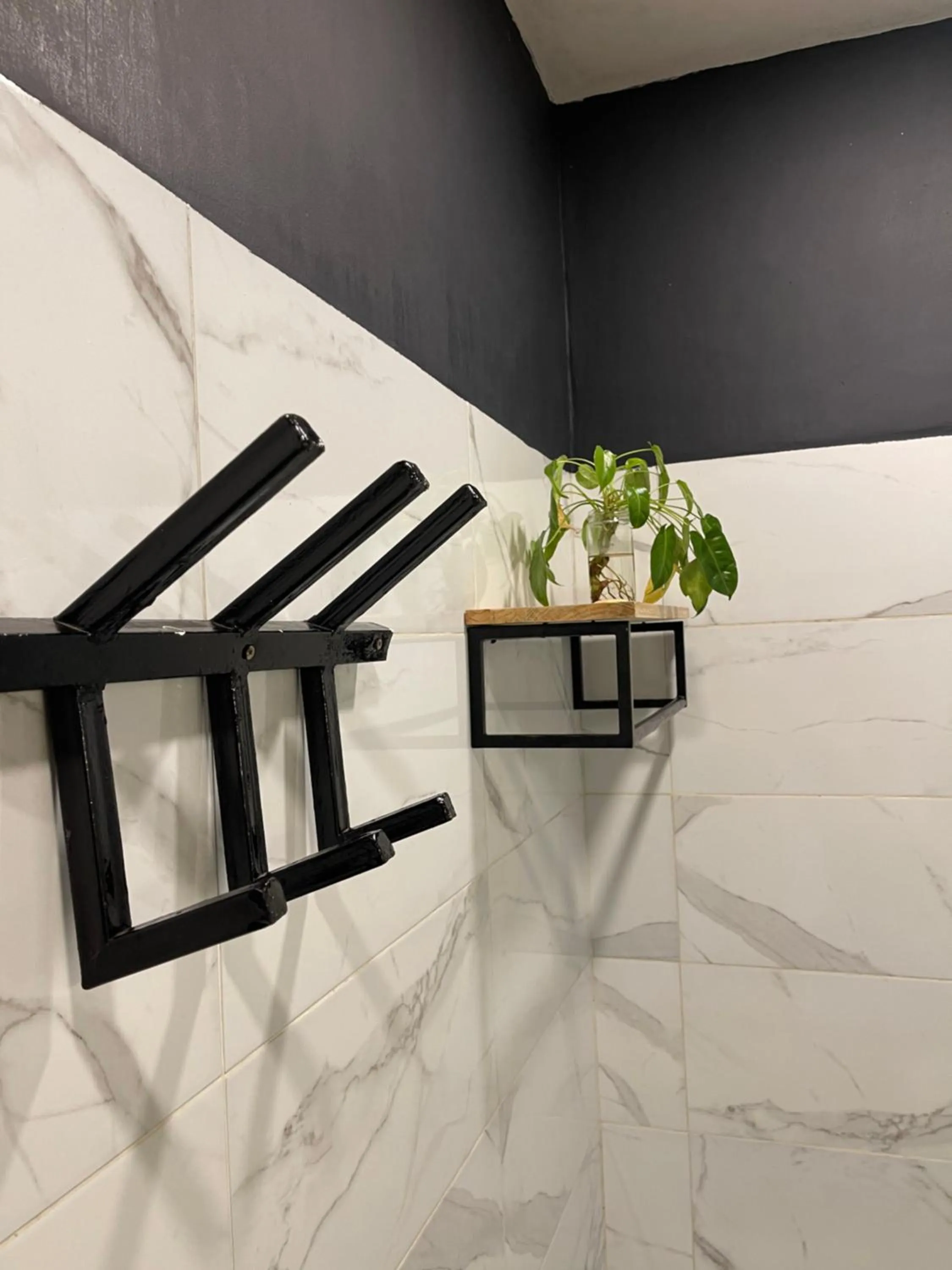 Bathroom in Eagle View Lodge - Kigali