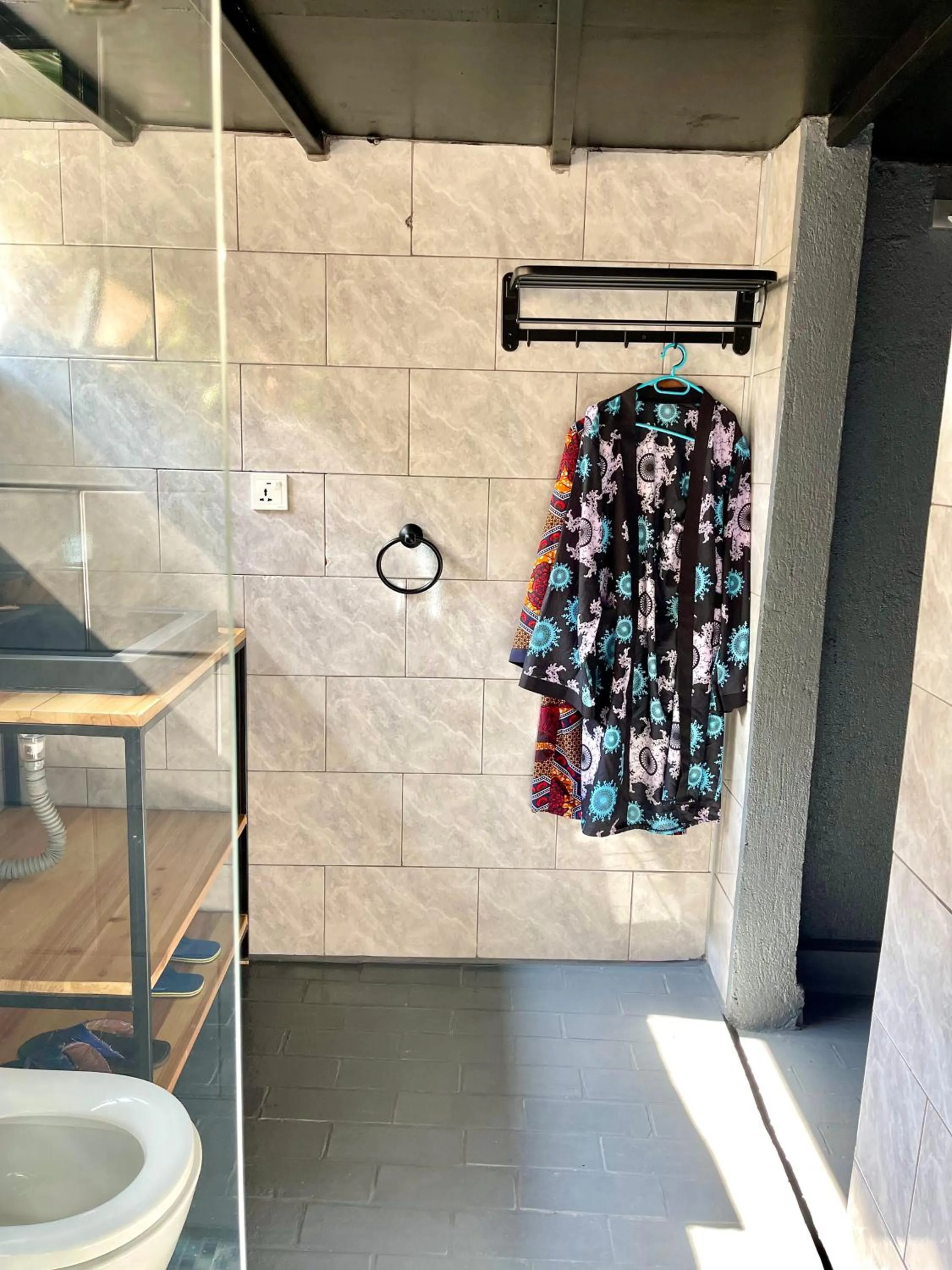 Shower in Eagle View Lodge - Kigali