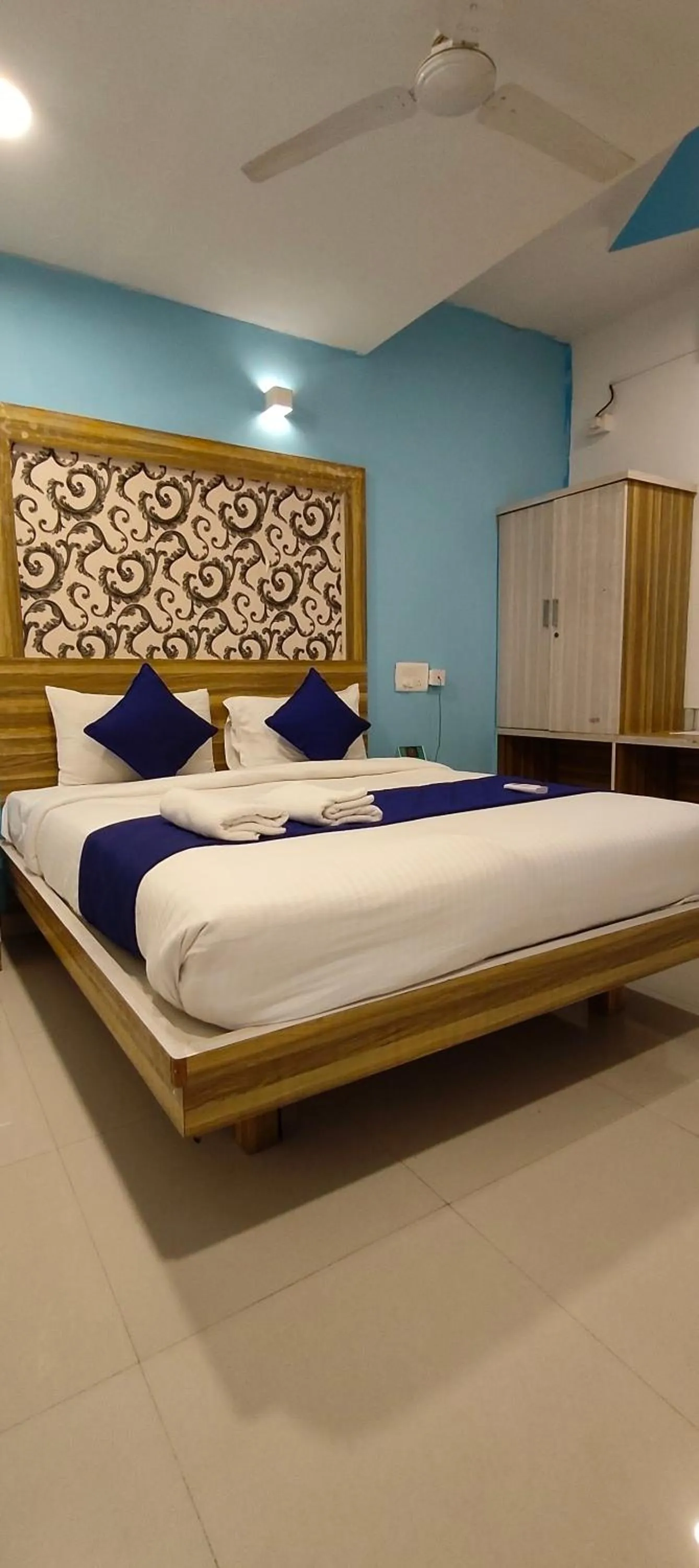 Bed in Hotel Dhruv Palace Bangalore Jakkur