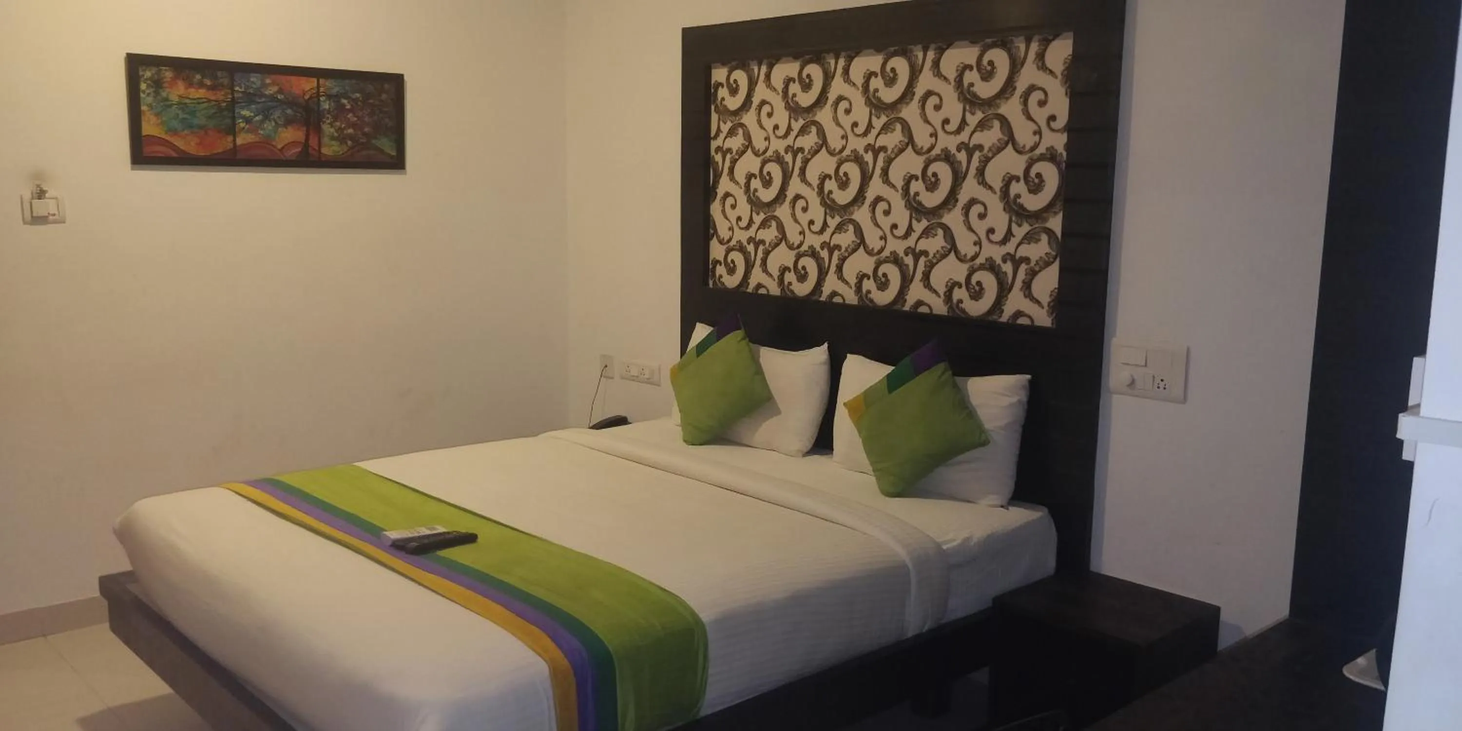 Bed in Hotel Dhruv Palace Bangalore Jakkur