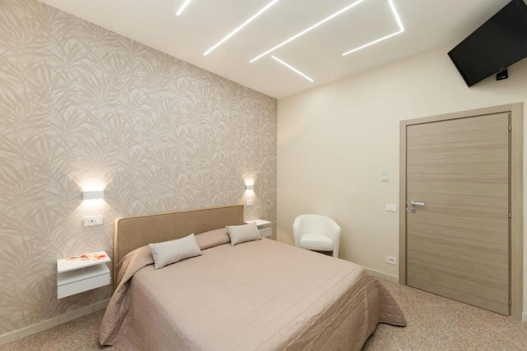 Bed in Leonardo's B&B