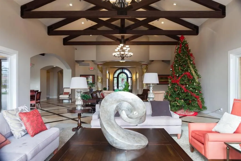 Gated townhouse with 2 suites, heated pool, hot tub