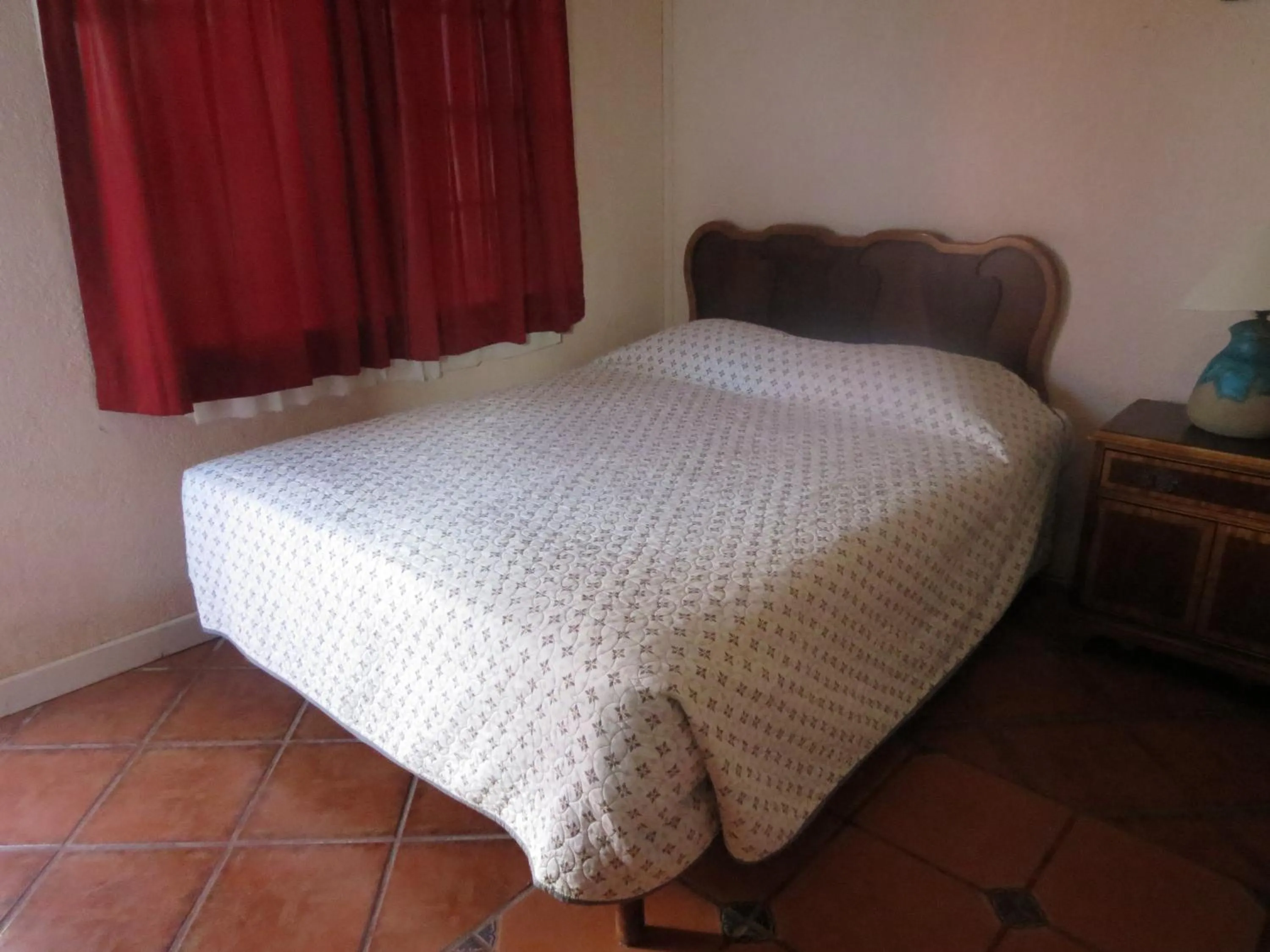 Bed in Restaurante Malarrimo Hotel & RV Parking