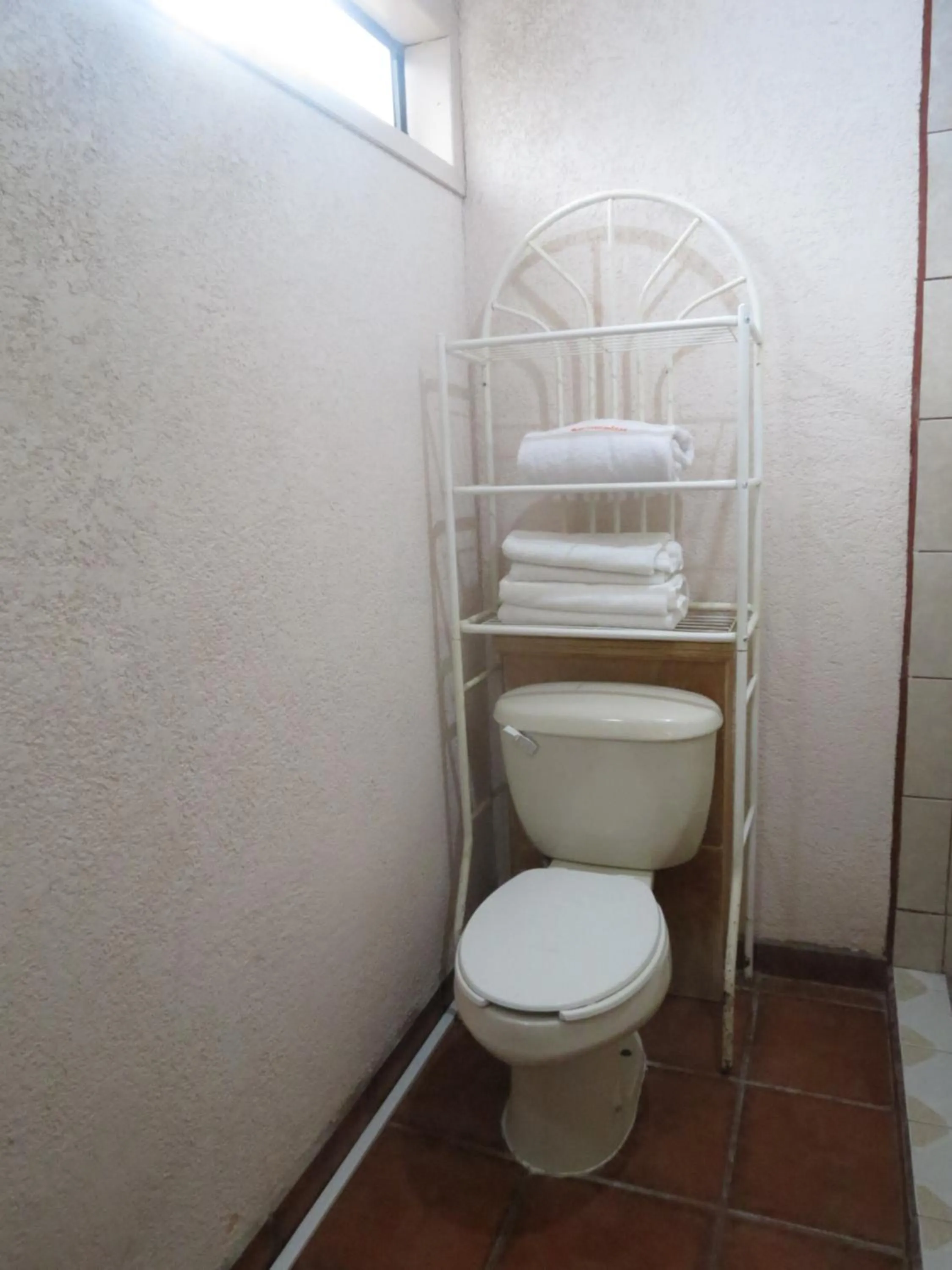 Bathroom in Restaurante Malarrimo Hotel & RV Parking