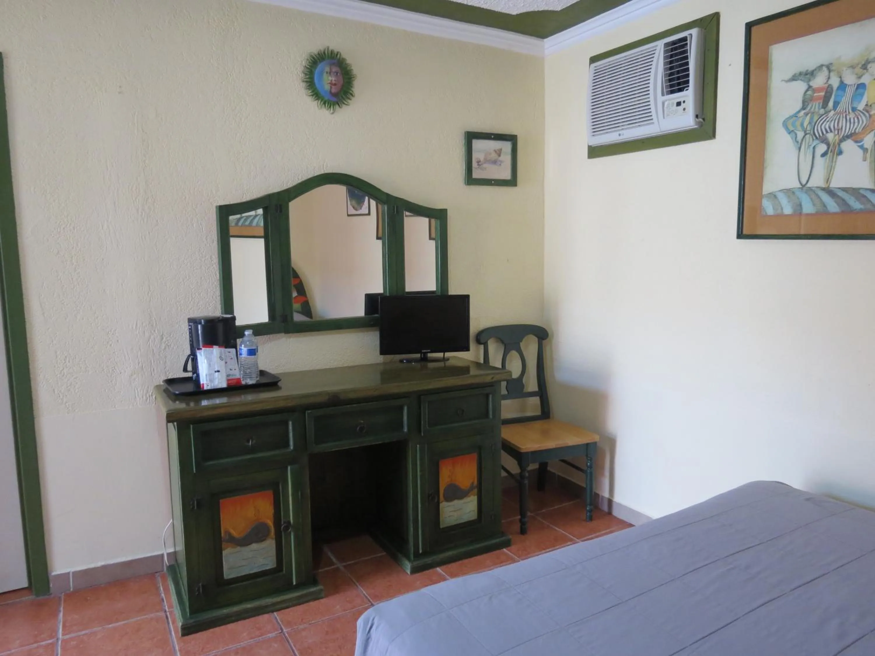 TV and multimedia, Bed in Restaurante Malarrimo Hotel & RV Parking