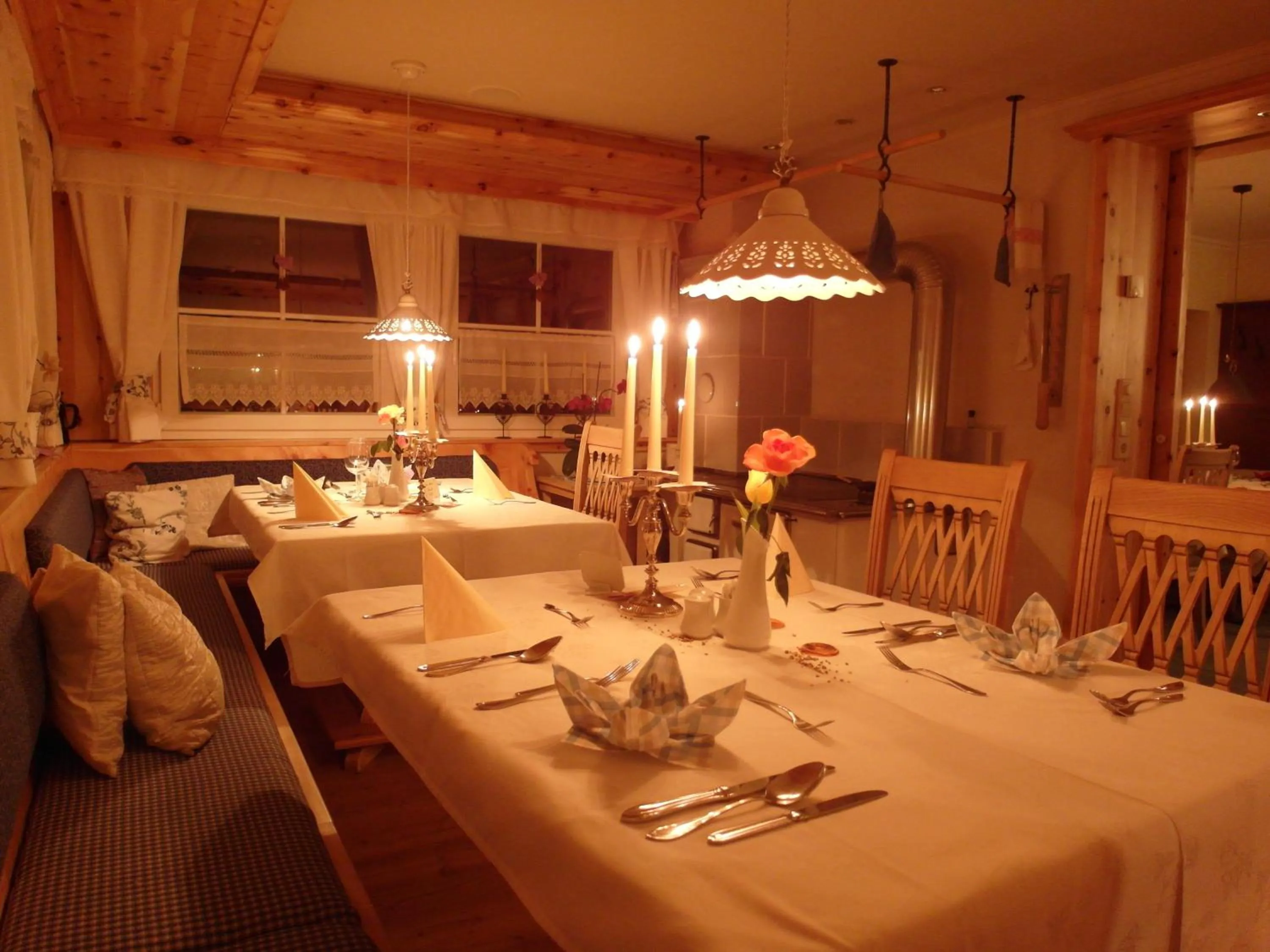 Restaurant/places to eat in Hotel Kreutzer