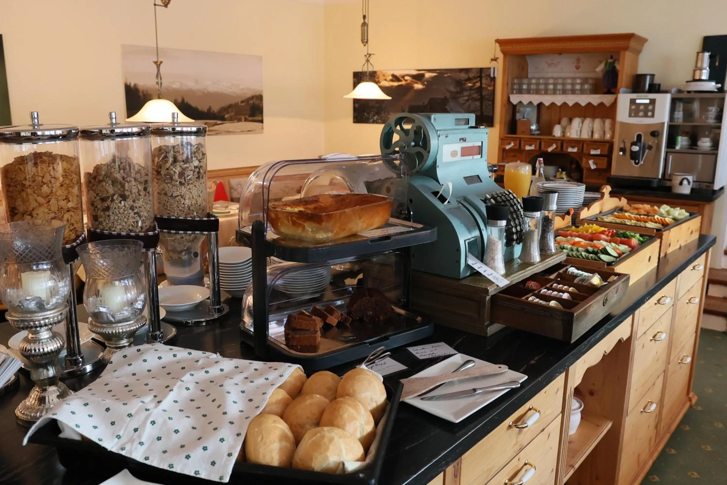 Buffet breakfast in Hotel Kreutzer