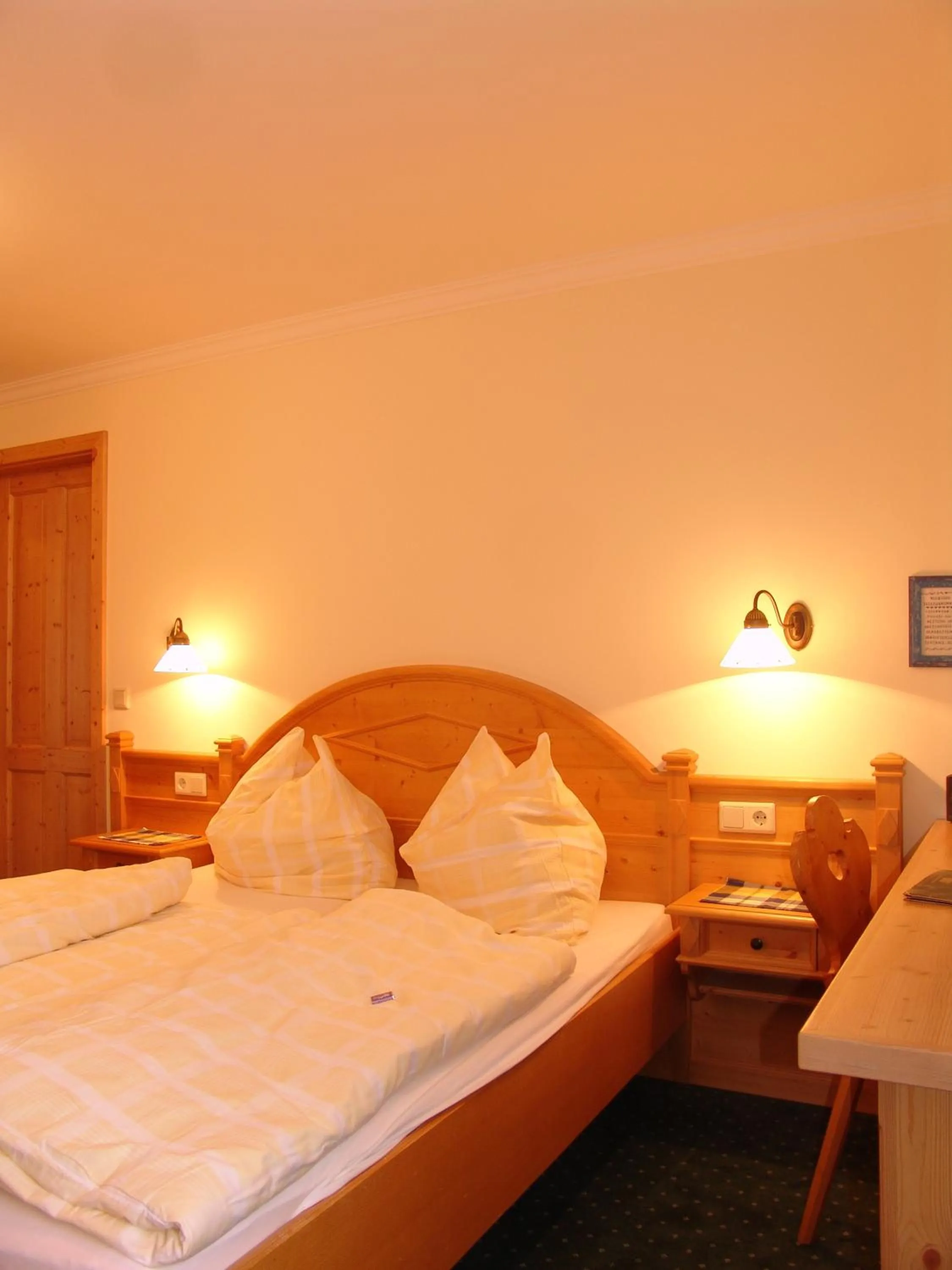 Bed in Hotel Kreutzer