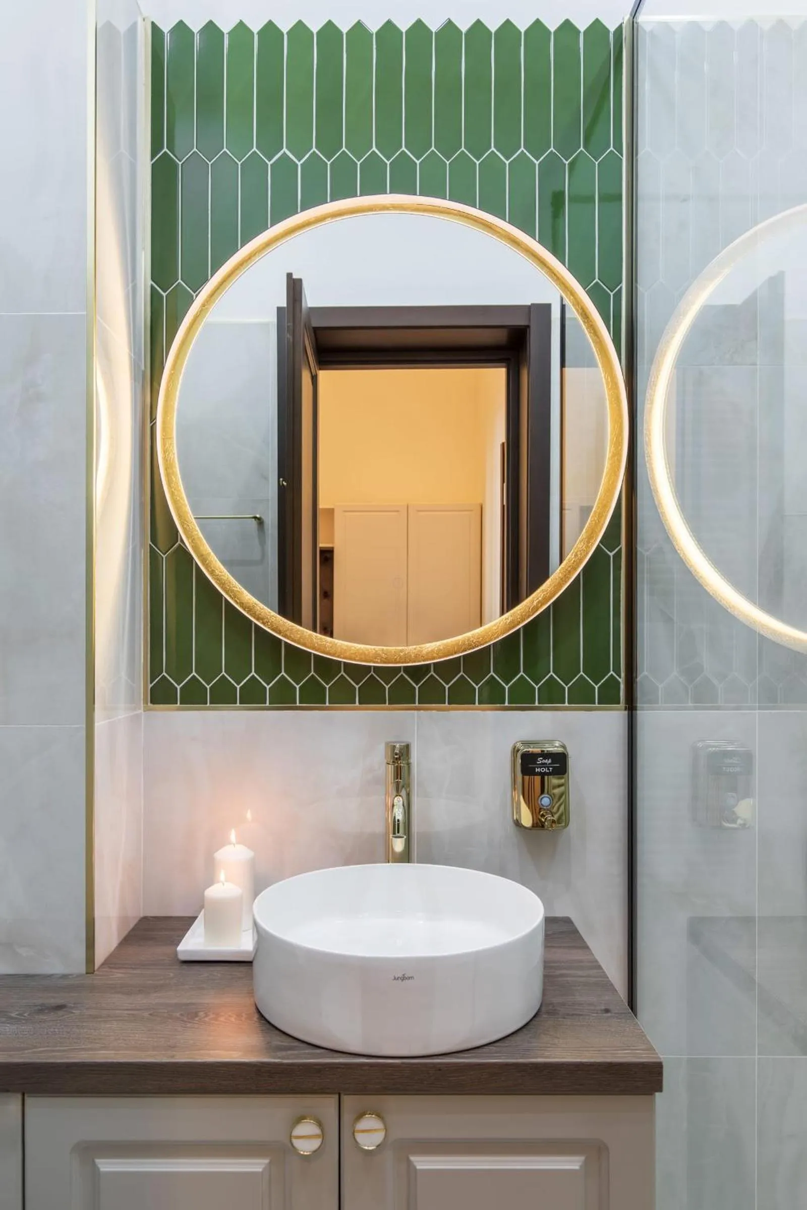 Bathroom in Old Town Luxury Suites