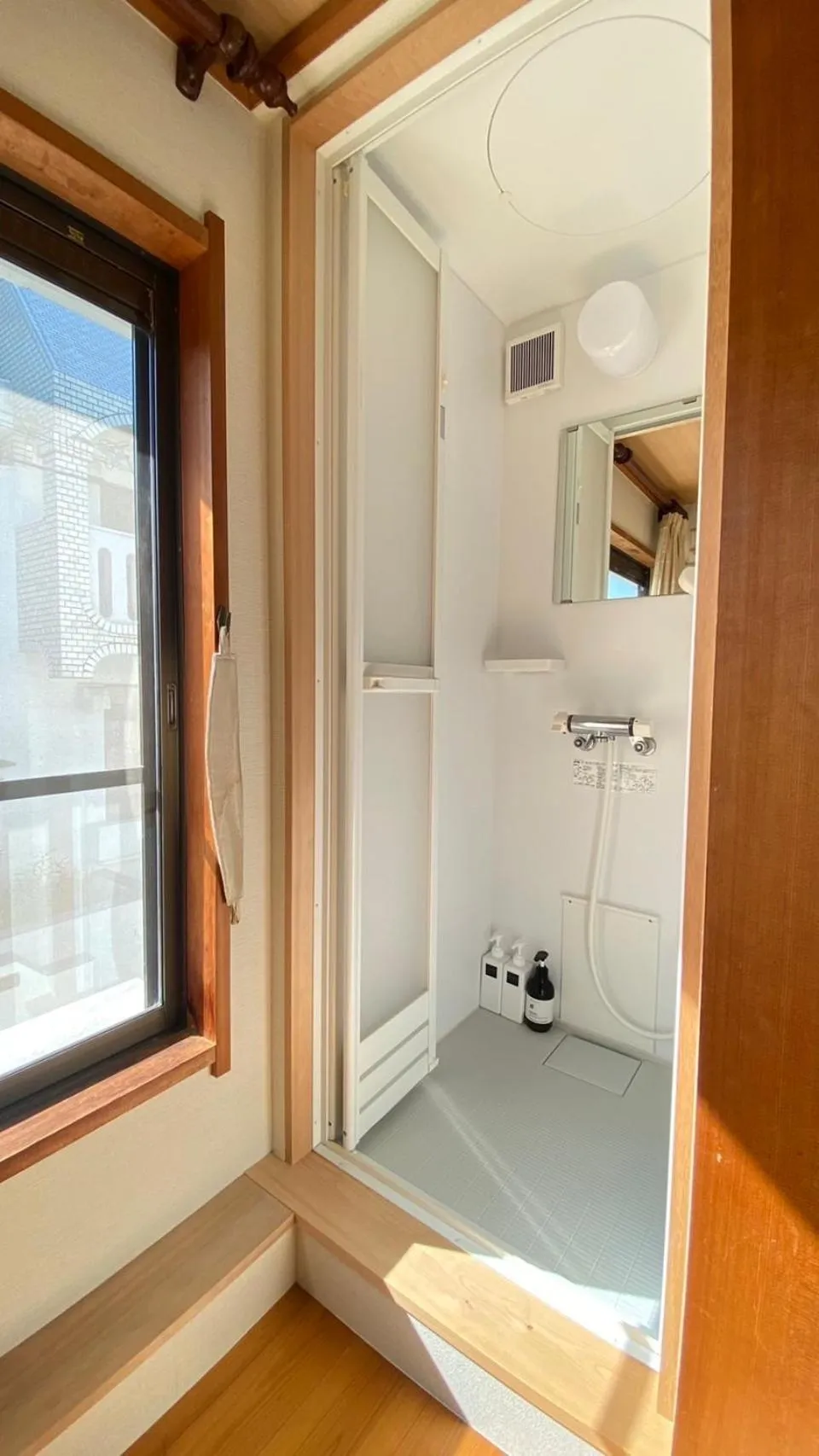 Shower in Beach side House SHELL kamakurahase