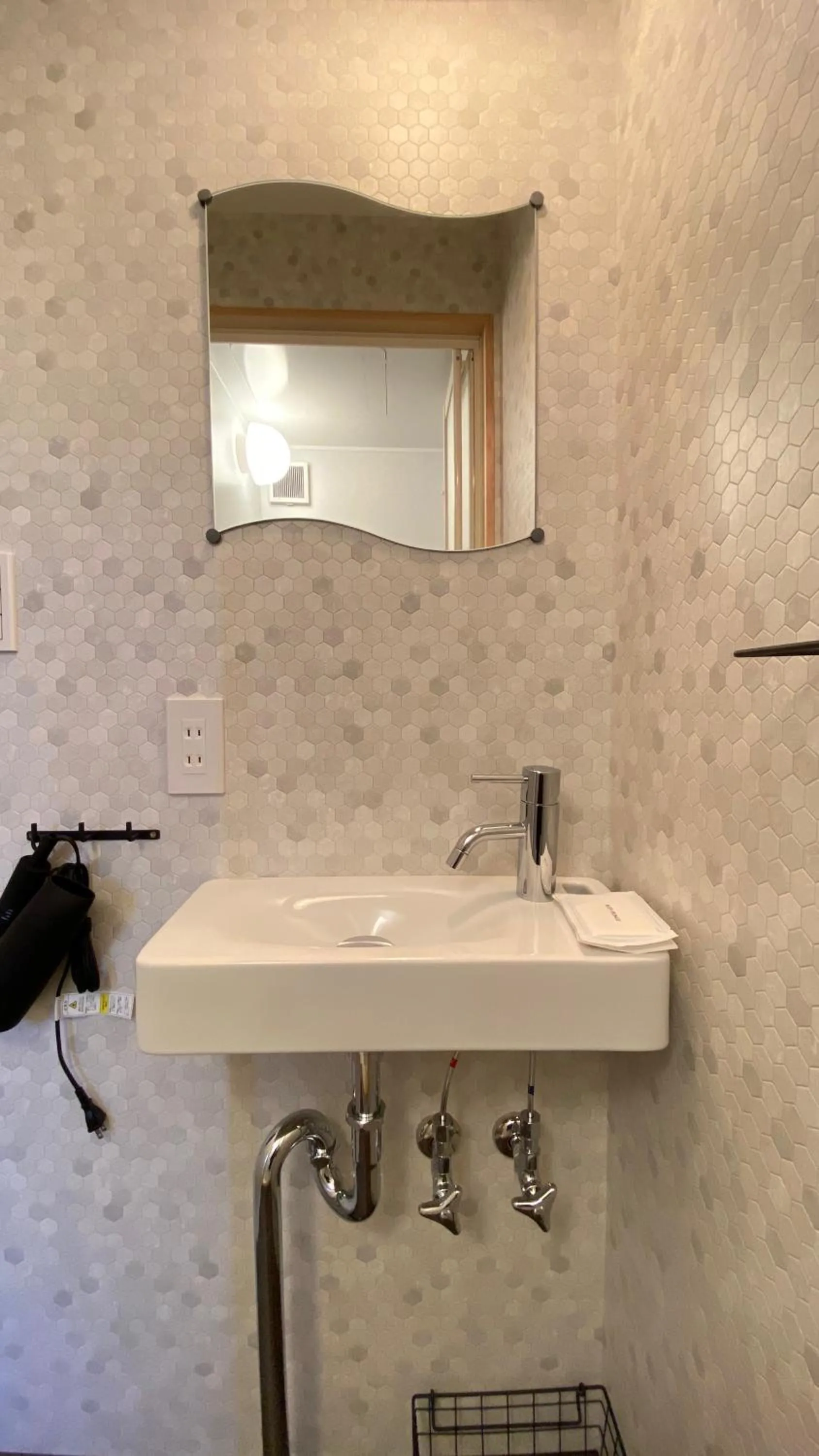 Bathroom in Beach side House SHELL kamakurahase