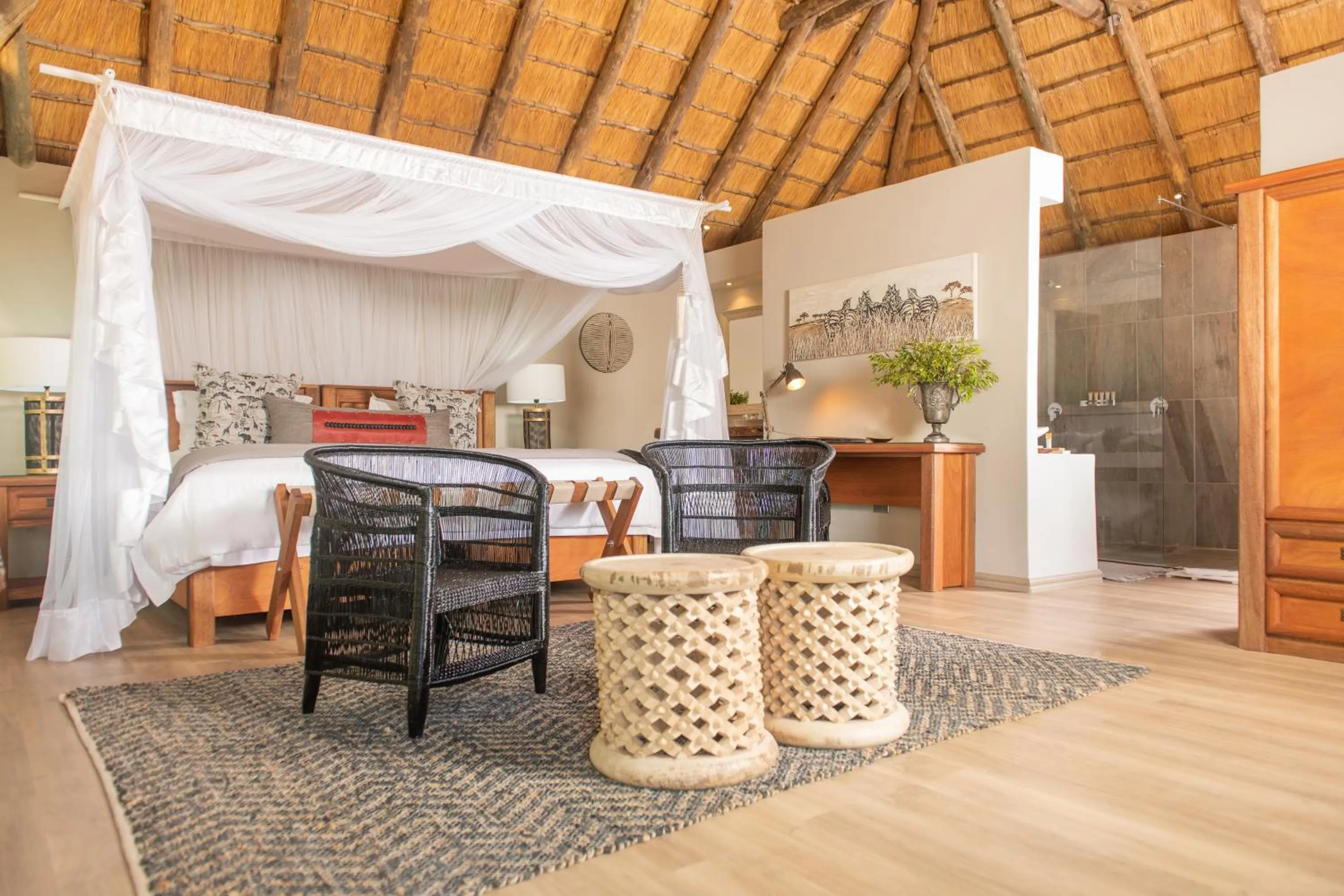 Luxury Suite - single occupancy in Karongwe River Lodge