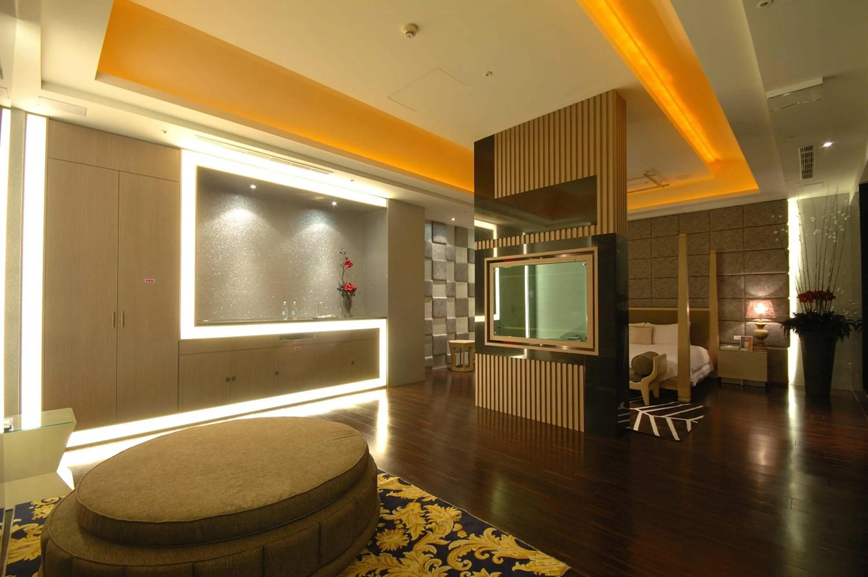 bunk bed in Dubai Motel