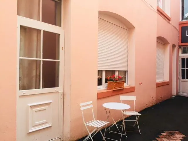 Property building in L'Atrium