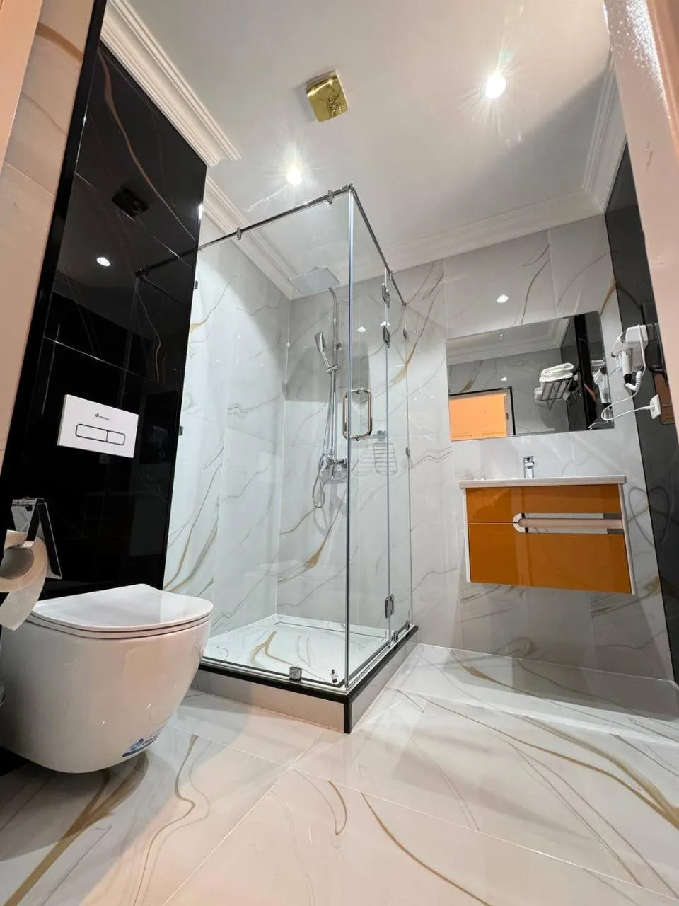 Shower in Asal Boutique Hotel