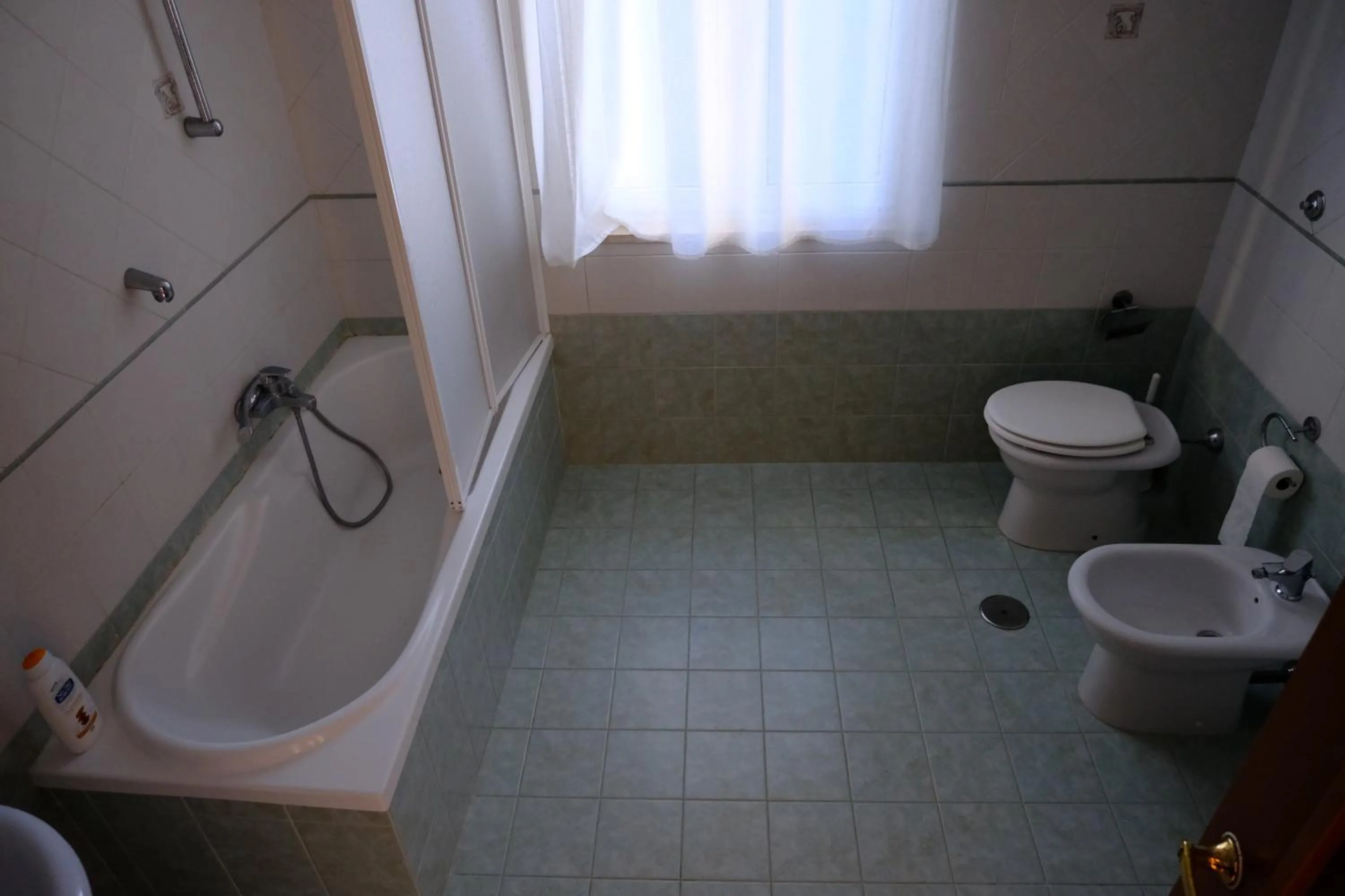 Bathroom in Conte Spencer