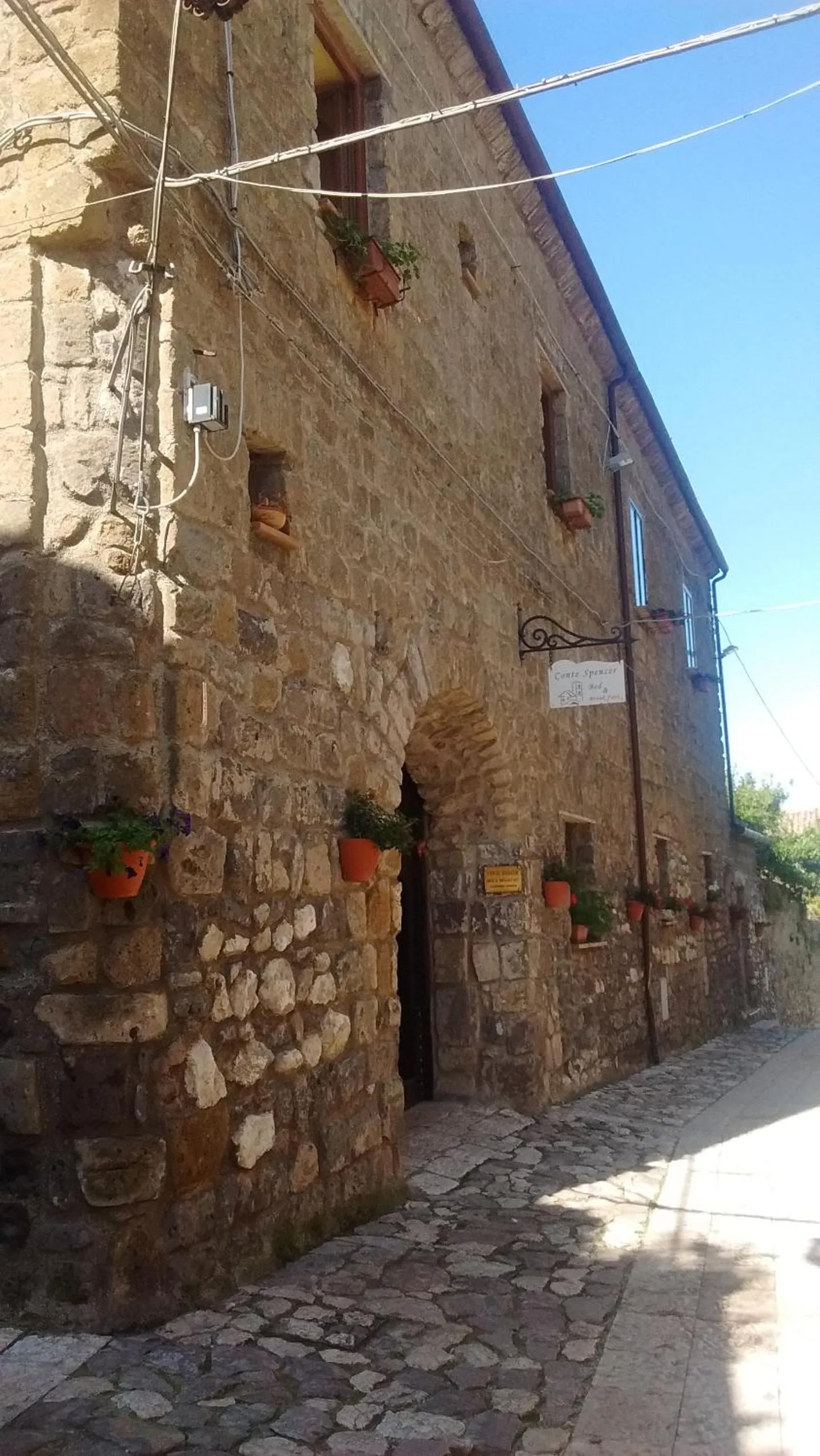 Property building in Conte Spencer