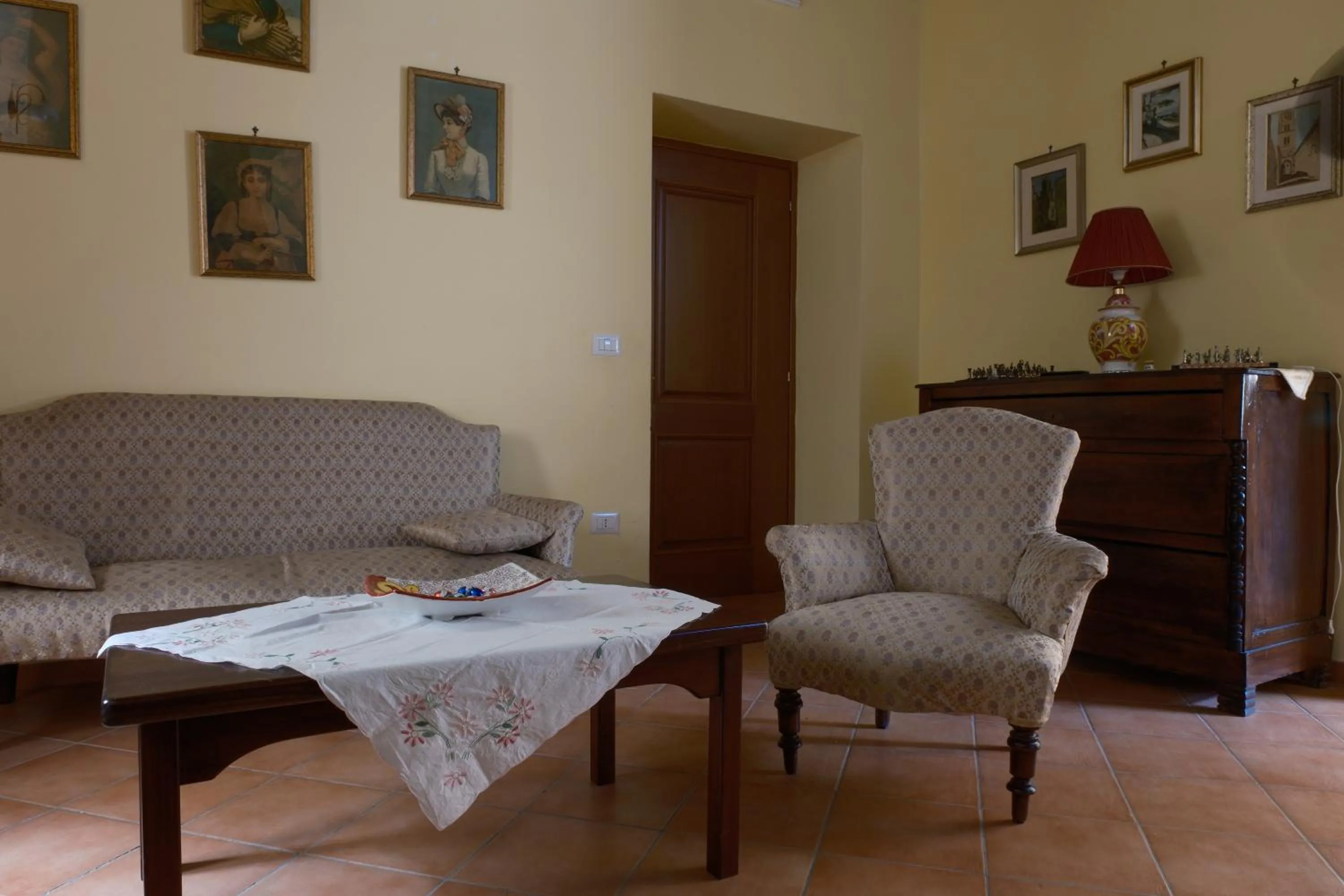Living room in Conte Spencer