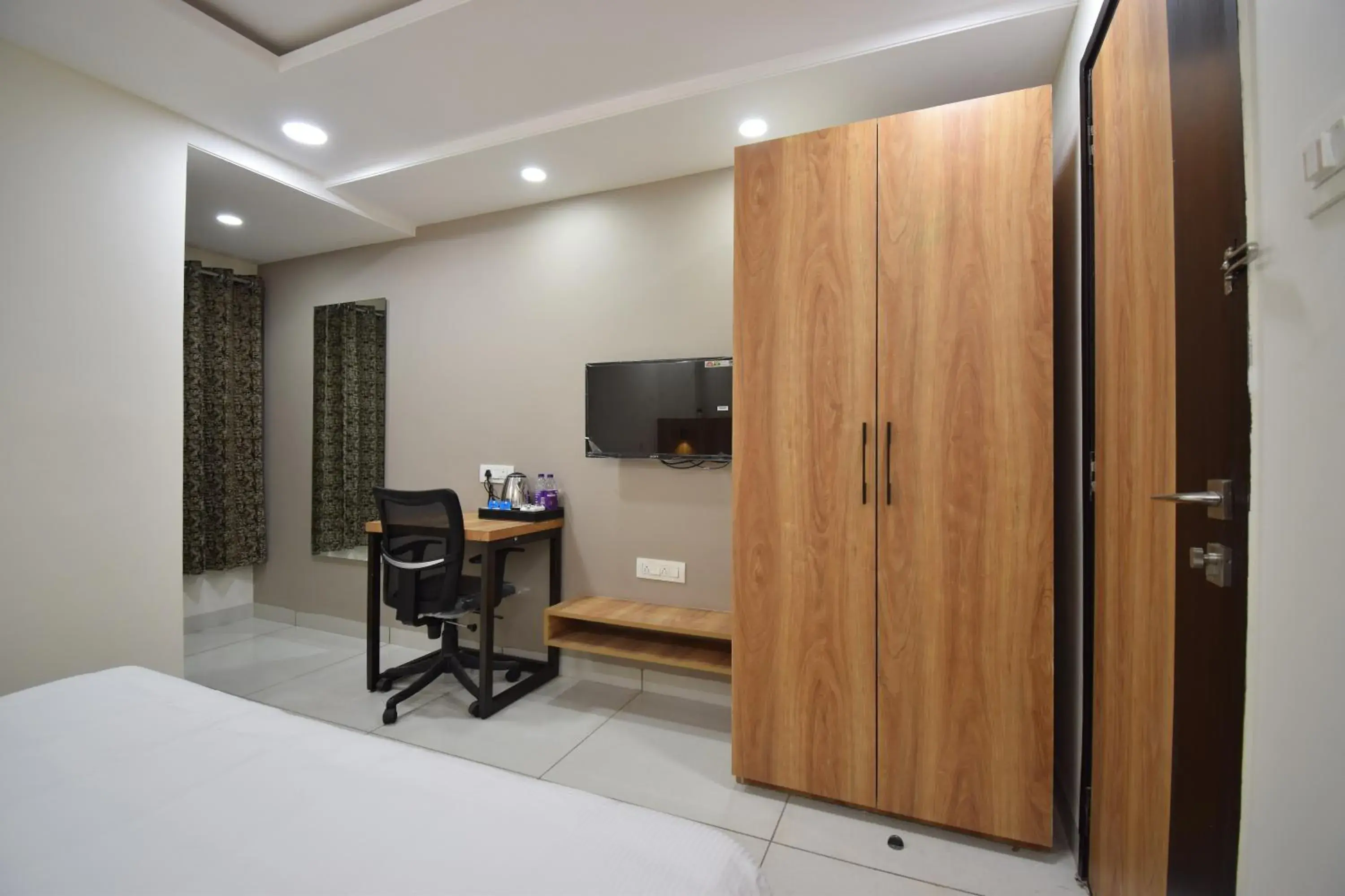 TV and multimedia, Bed in Hotel Blue Bells TV and multimedia, Bed in Hotel Blue Bells