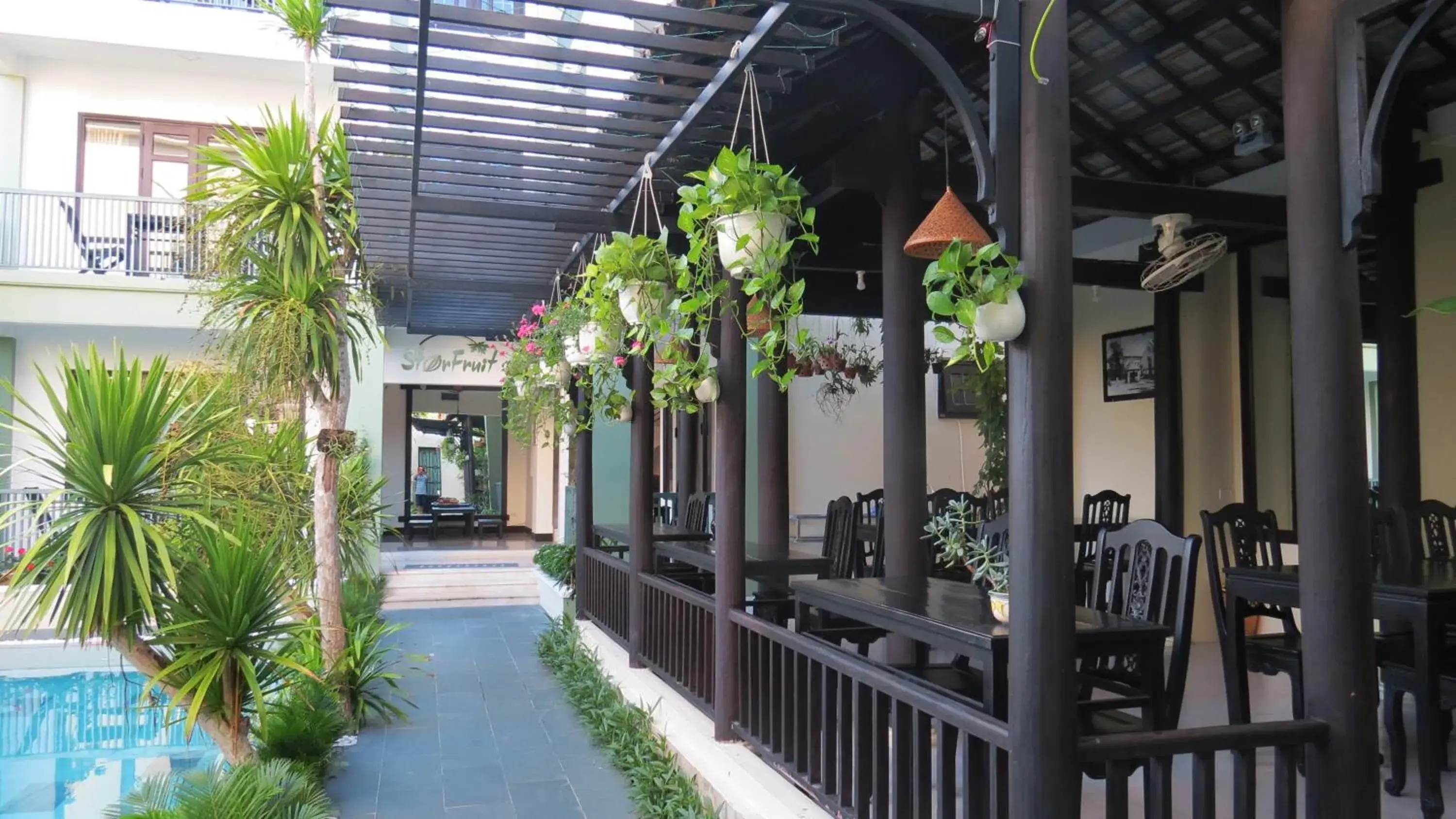 Facade/entrance in Starfruit villa Hoi An Facade/entrance in Starfruit villa Hoi An