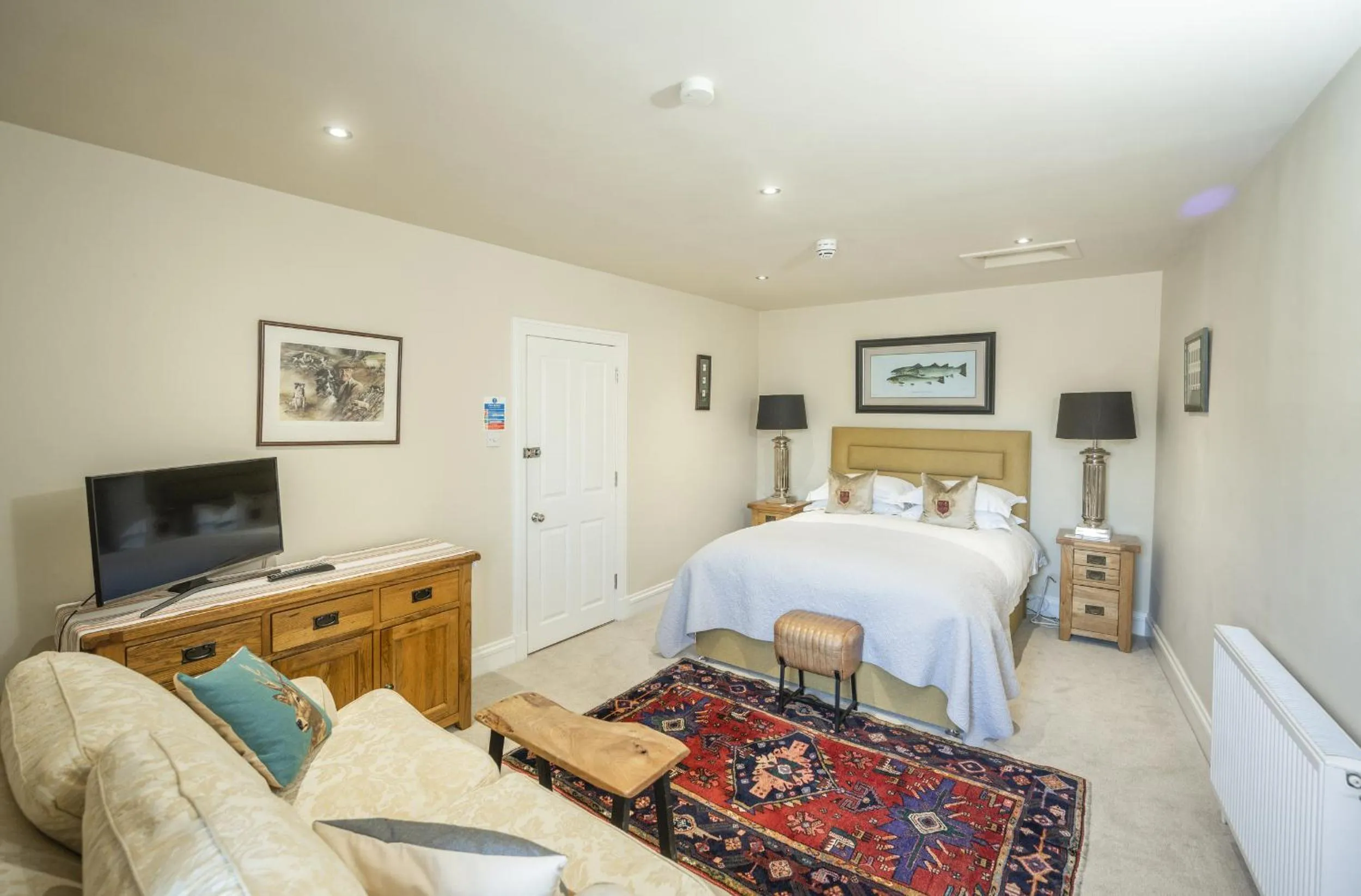 Bedroom, Bed in Black Bull