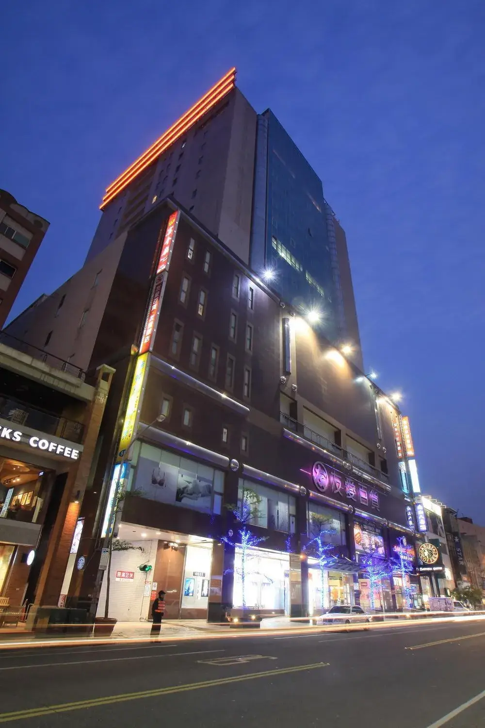 Facade/entrance in Yoai Hotel Facade/entrance in Yoai Hotel