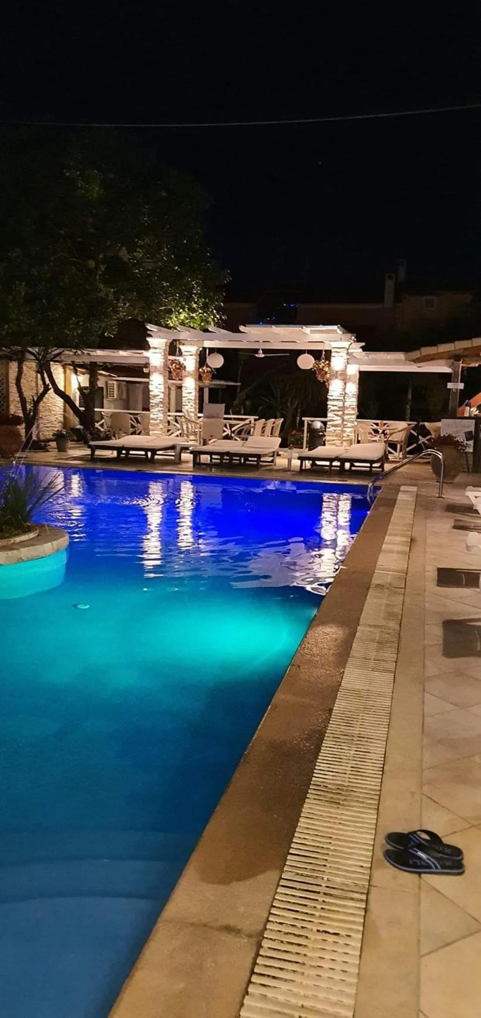 Nicoll Apartments