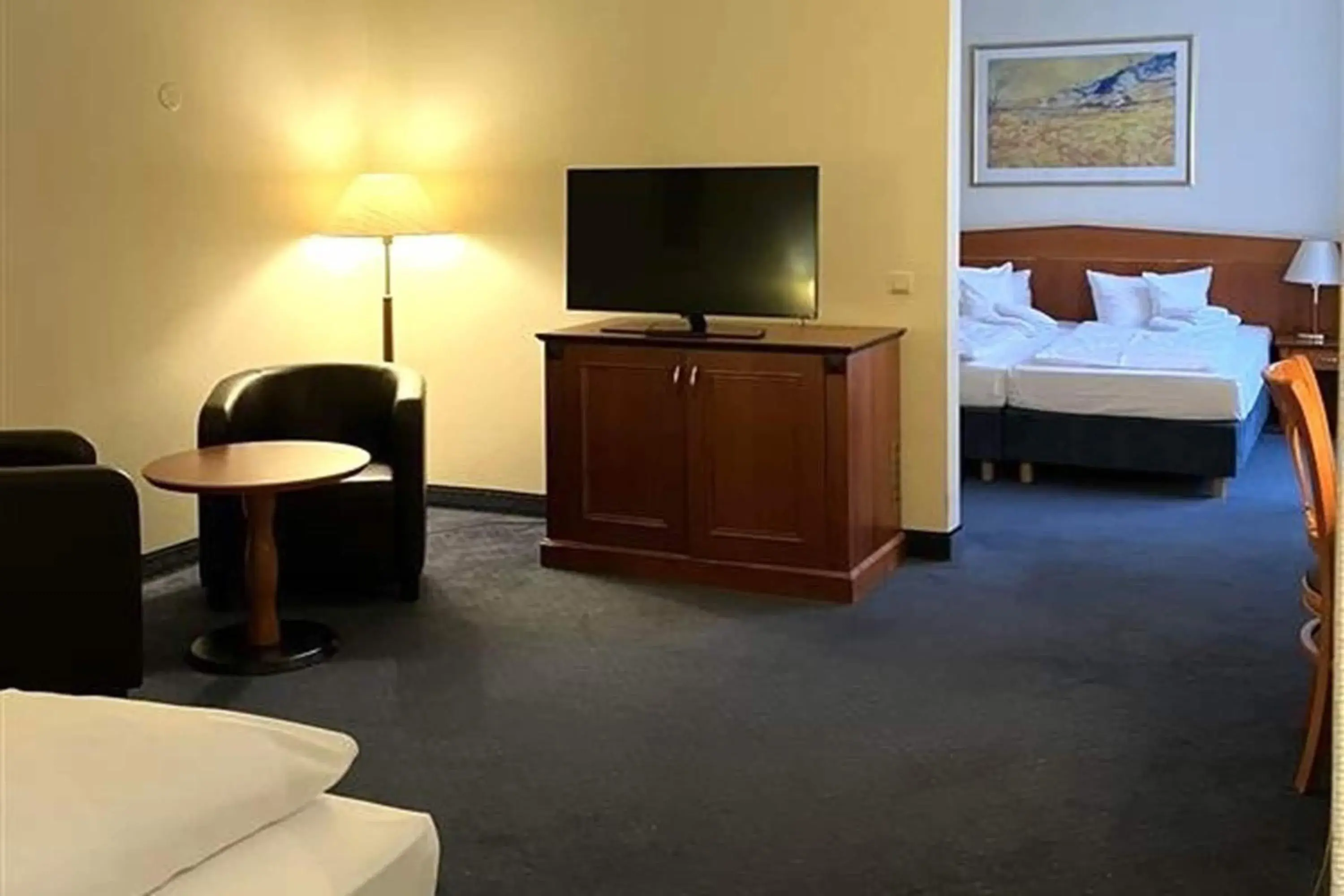 Photo of the whole room, Bed in Wyndham Garden Berlin Mitte Photo of the whole room, Bed in Wyndham Garden Berlin Mitte