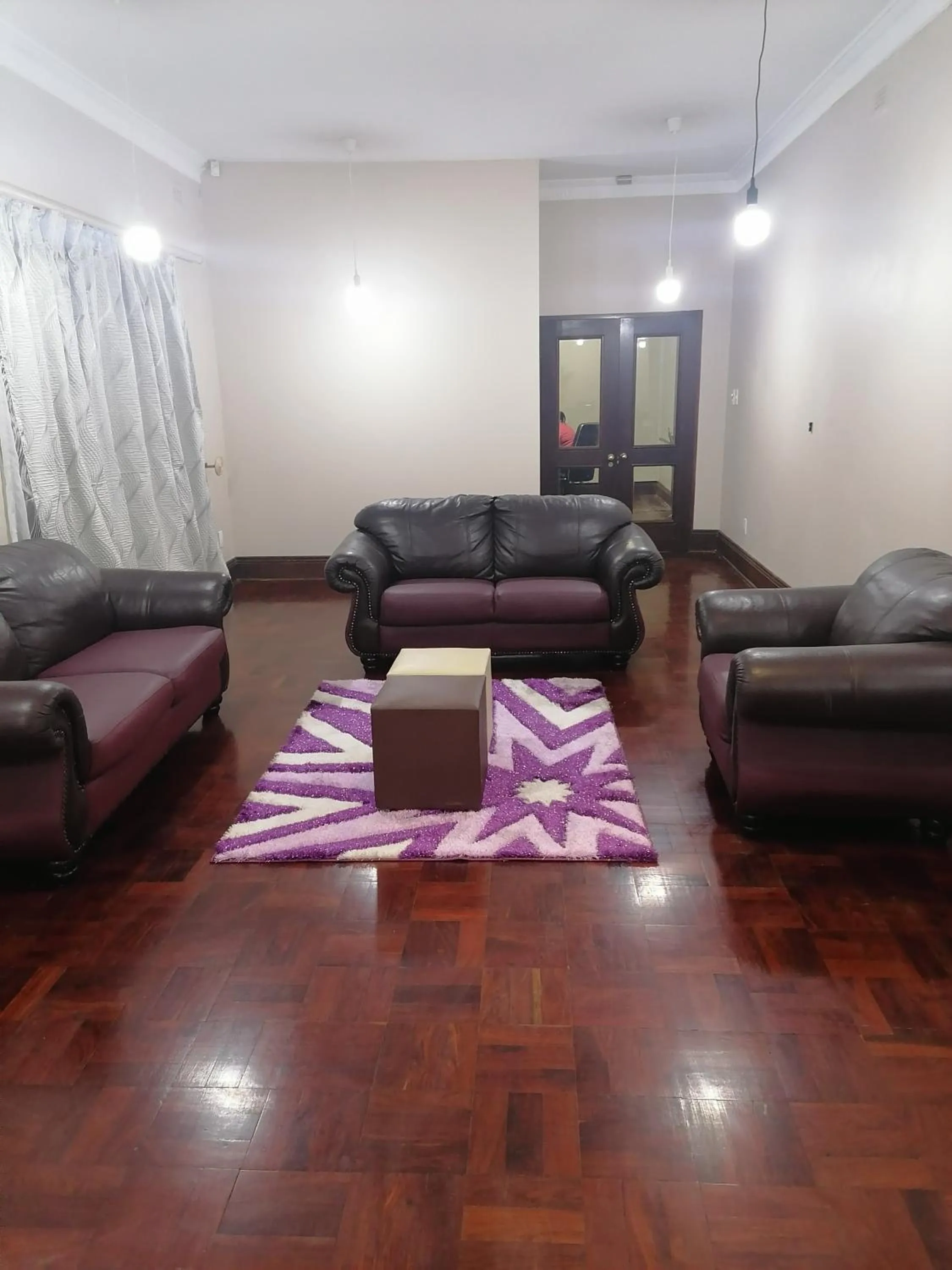 180 On Anderson Guest House