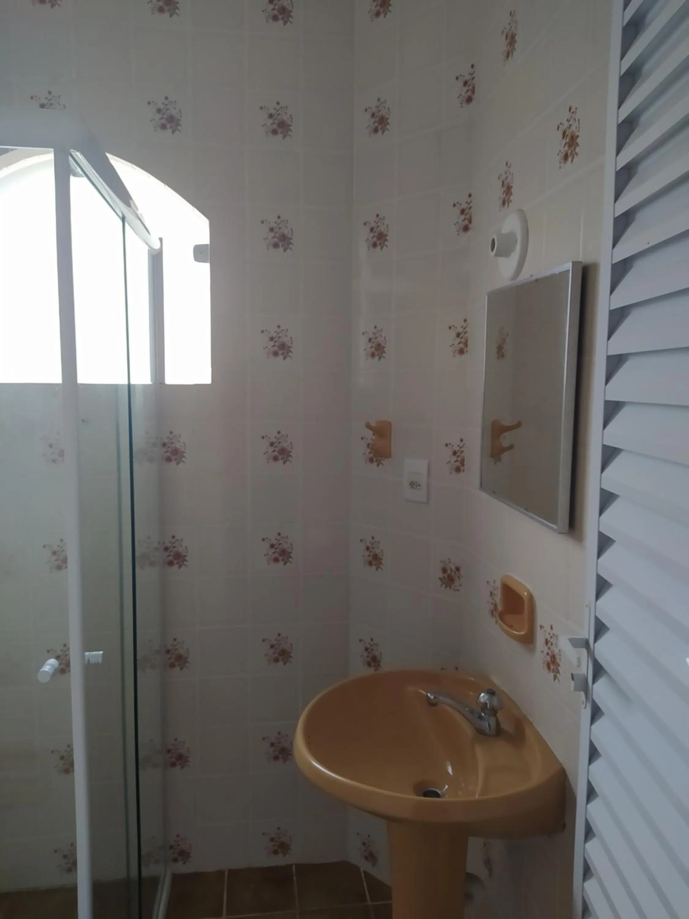 Bathroom in Hotel Haloha