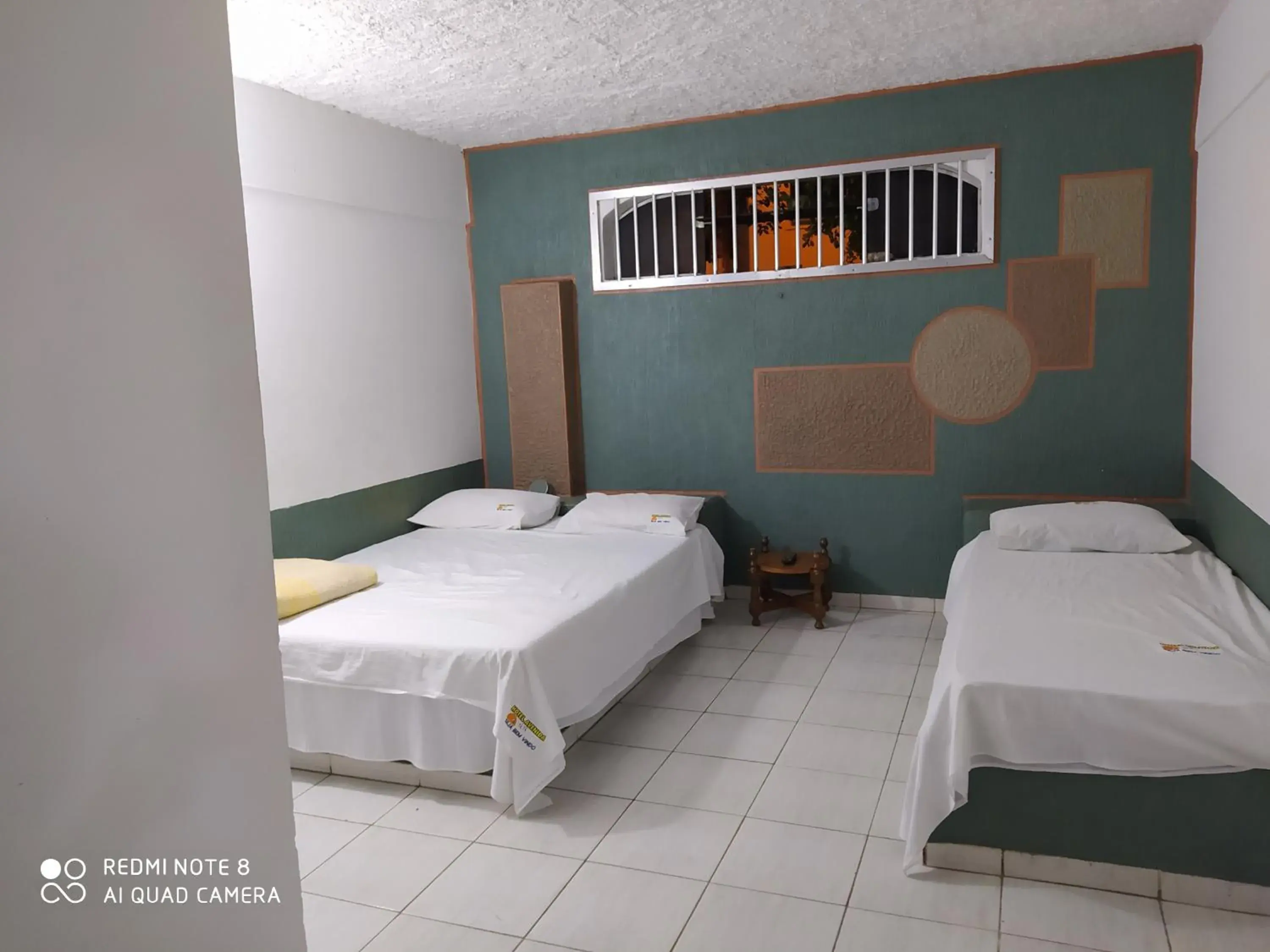 Budget Triple Room in Hotel Haloha Budget Triple Room in Hotel Haloha