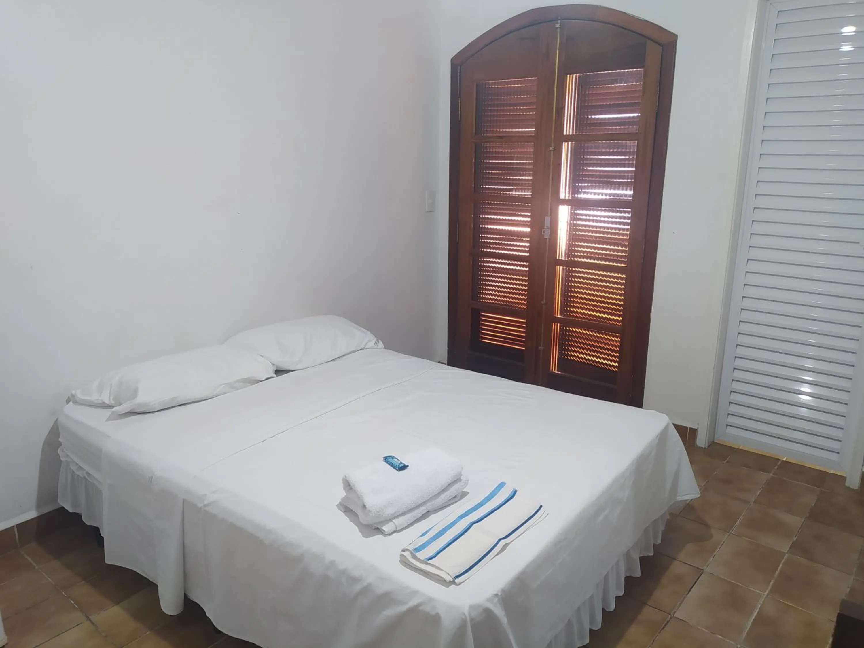 Bedroom, Bed in Hotel Haloha