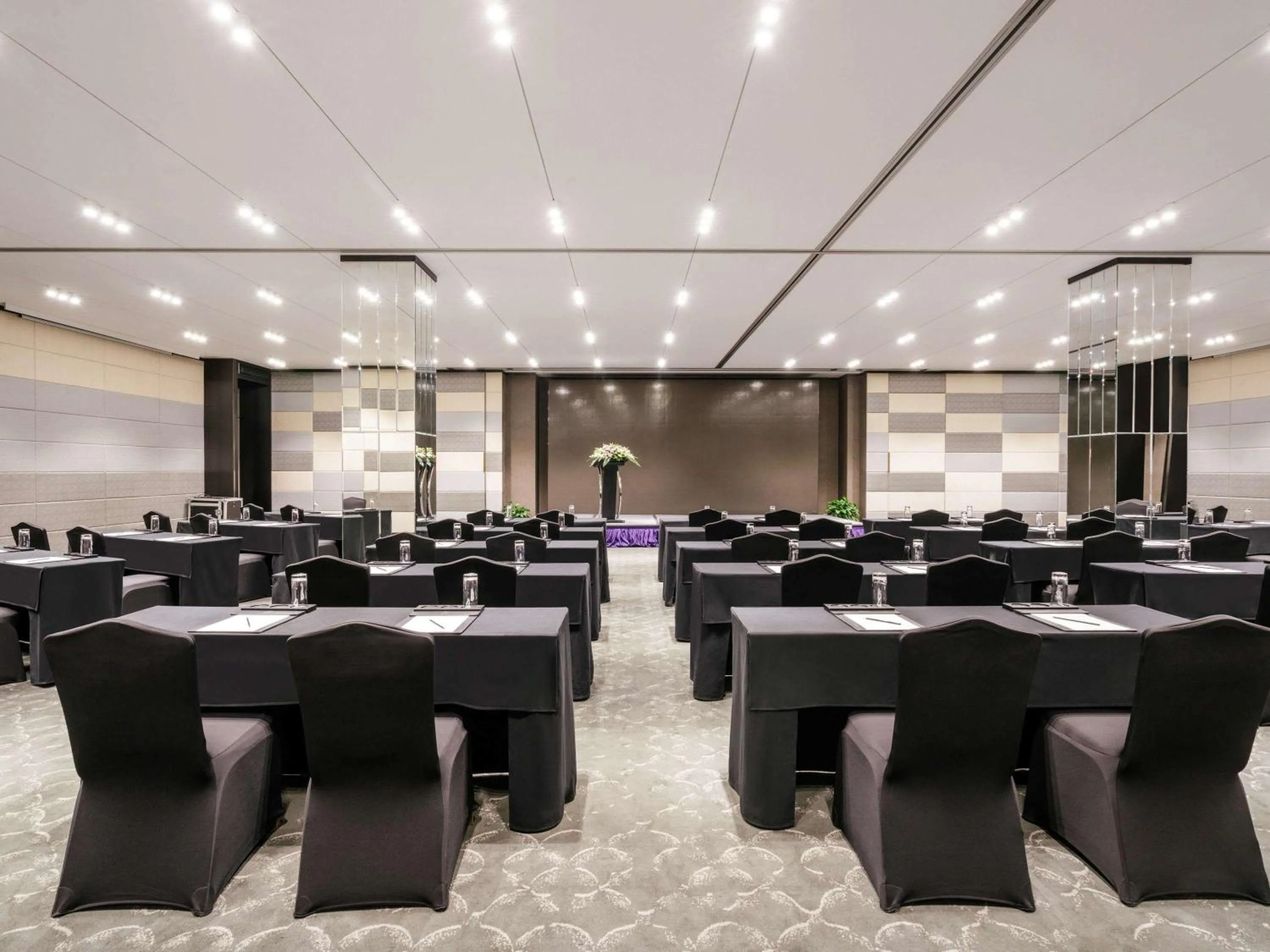 On site in Grand Mercure Shanghai Hongqiao