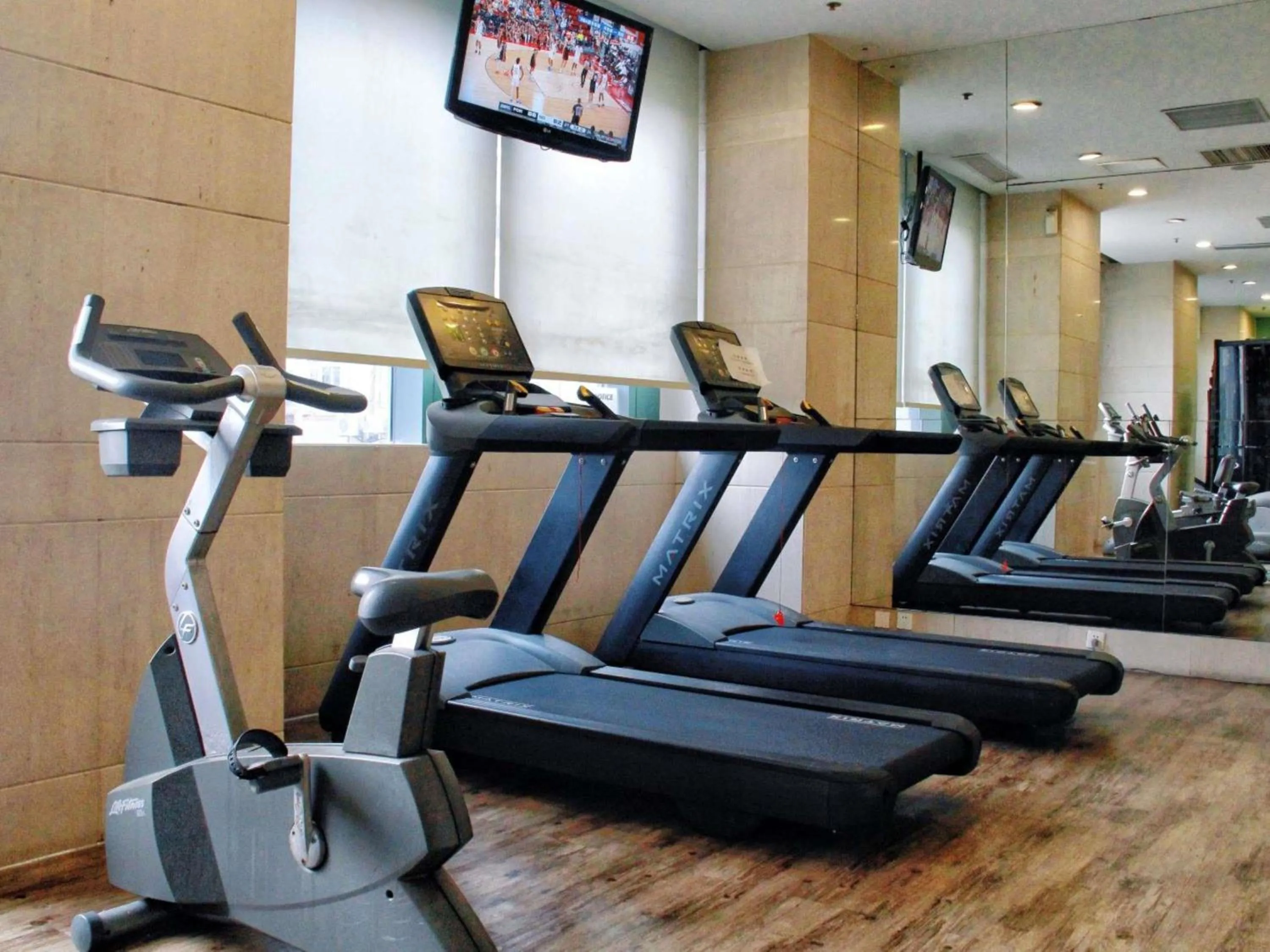 Fitness centre/facilities in Grand Mercure Shanghai Hongqiao