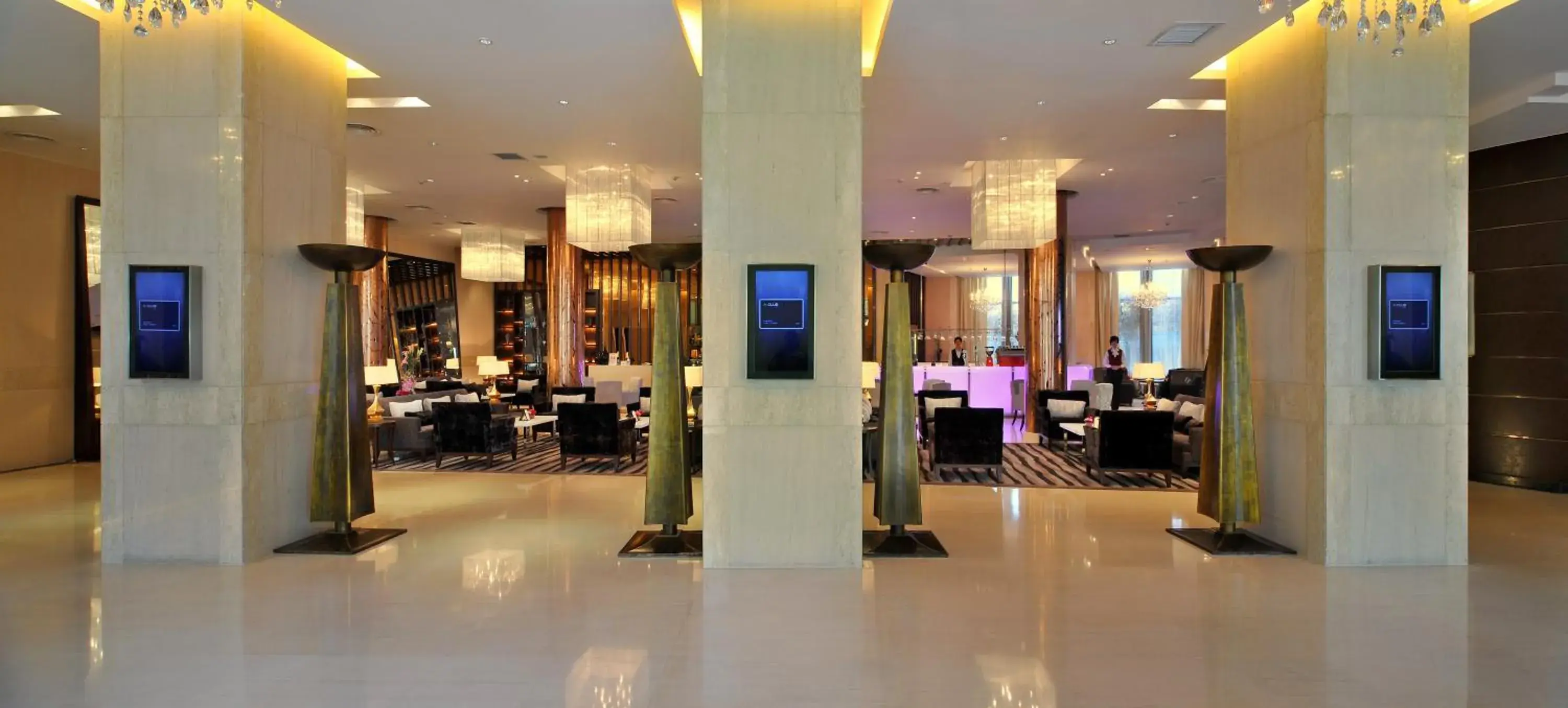 Lobby or reception in Grand Mercure Shanghai Hongqiao Lobby or reception in Grand Mercure Shanghai Hongqiao