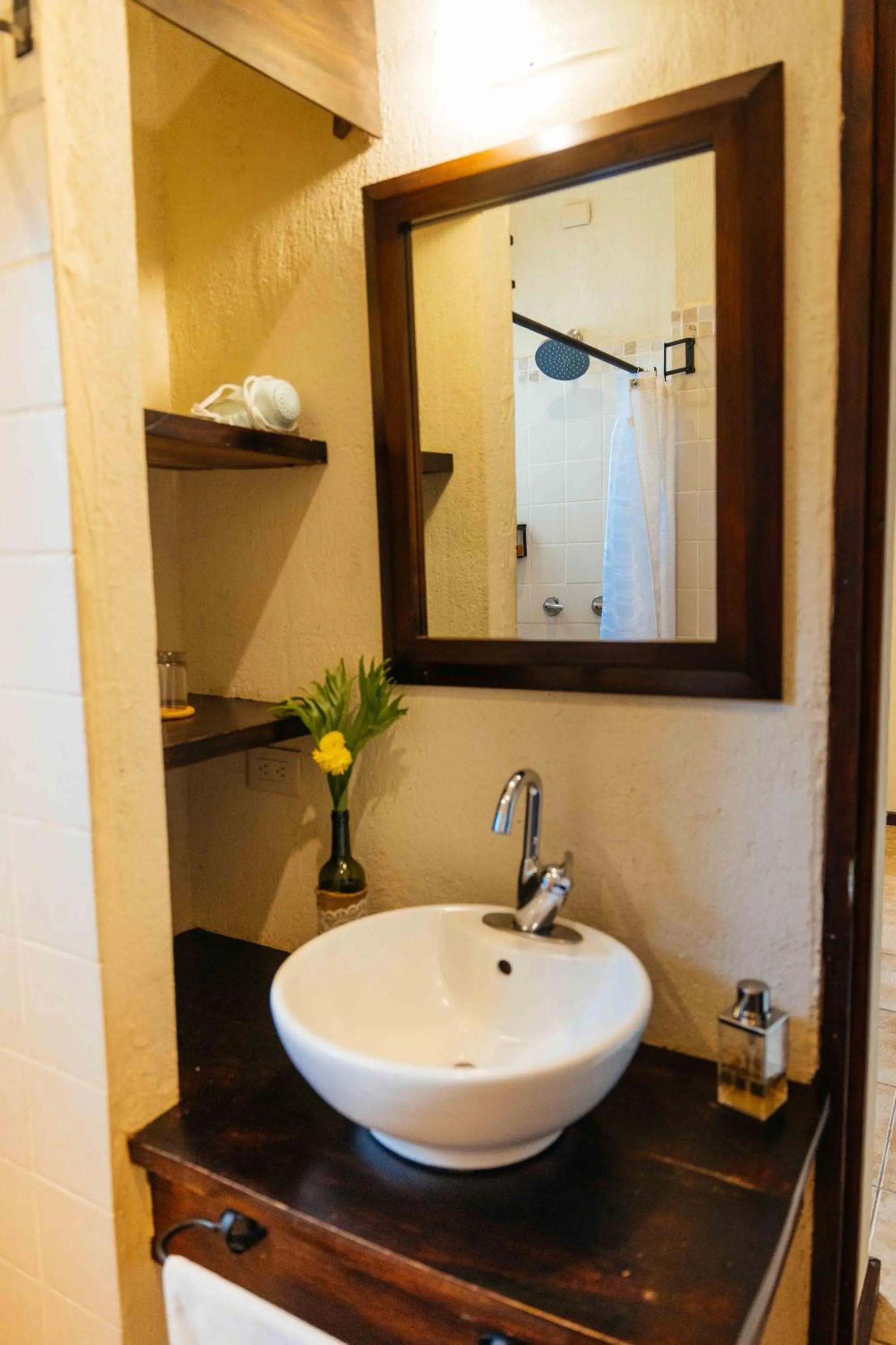 Bathroom in Casa 1800 Ataco Hotel Boutique