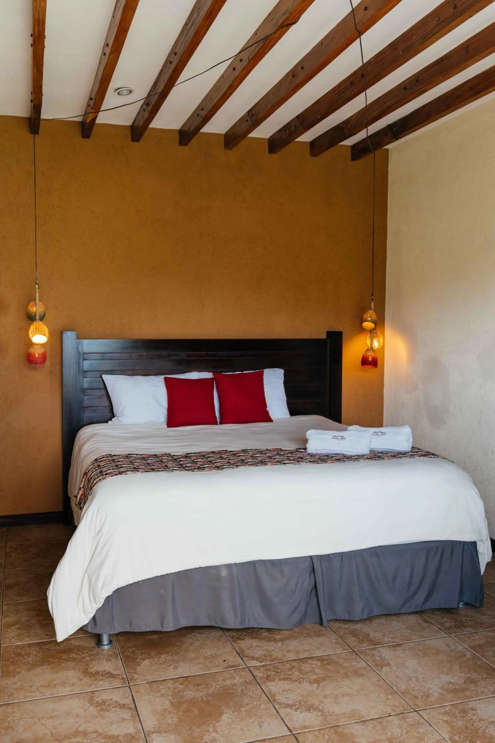 Bed in Casa 1800 Ataco Hotel Boutique
